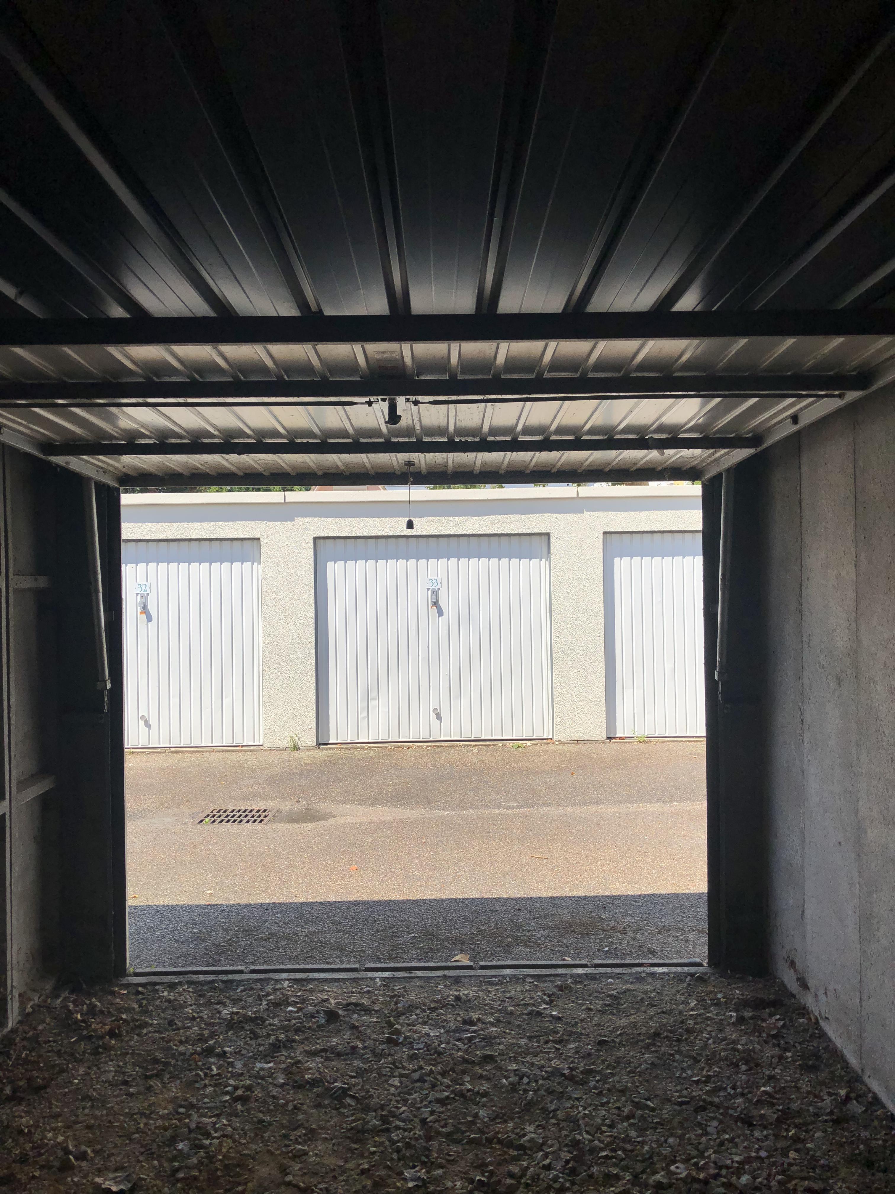 Garage RDC à Le Petit-Quevilly