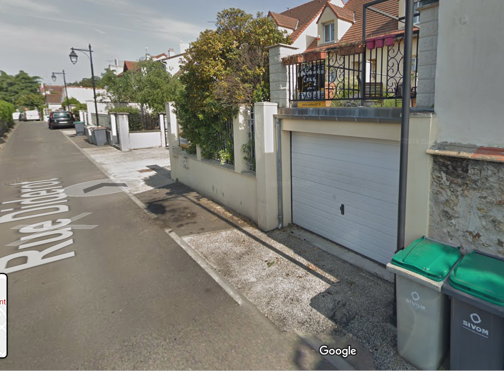 20m2 Box extérieur situé a Crosne 20 minutes