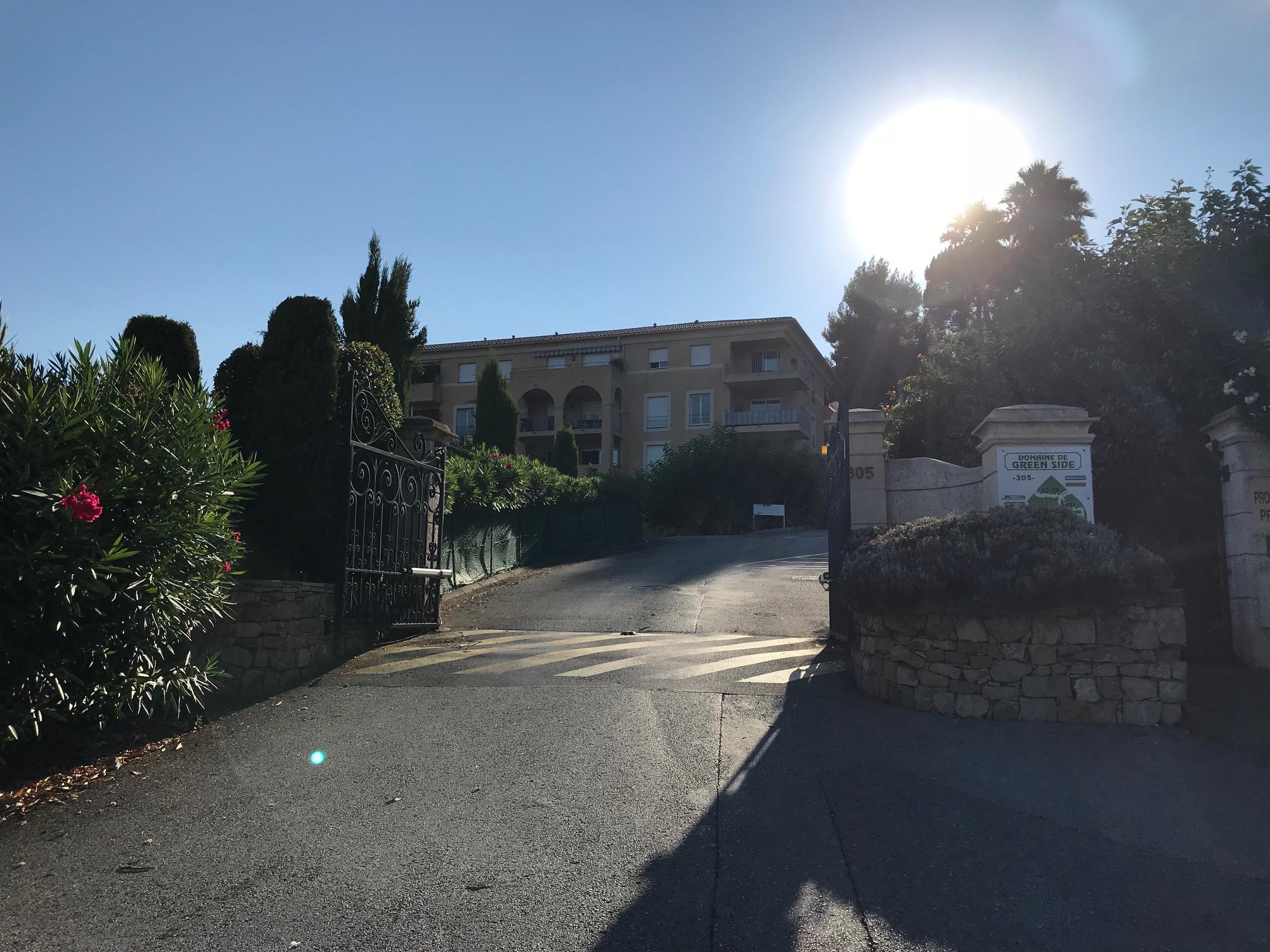 Box sain, fermé et sécurisé sur Biot