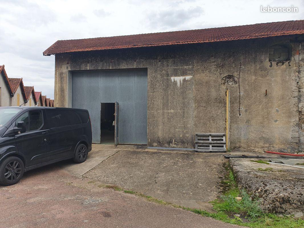 Entrepot / hangar