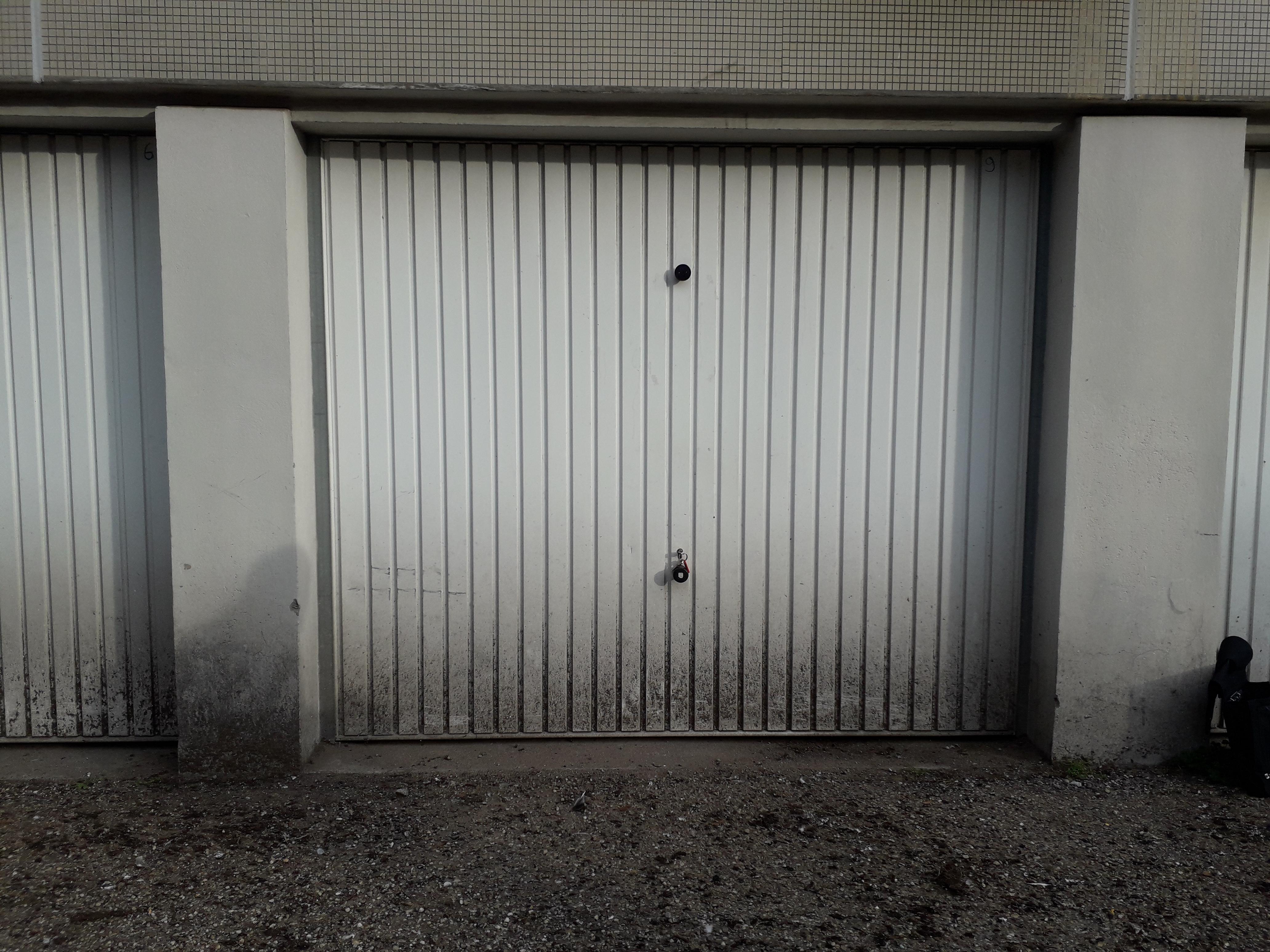 A louer box plain pied / parking