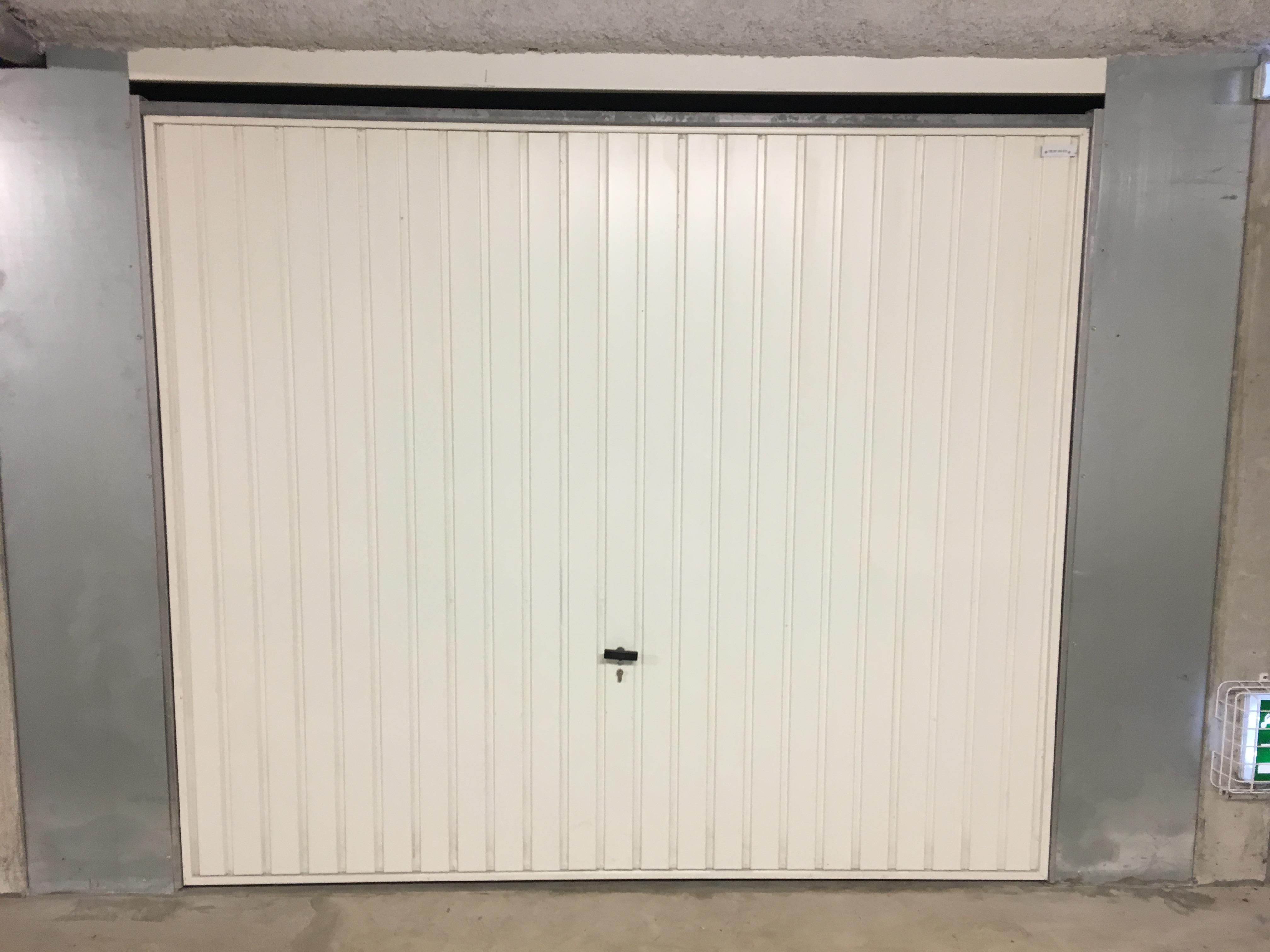 Garage en sous-sol / Proche de la Gare