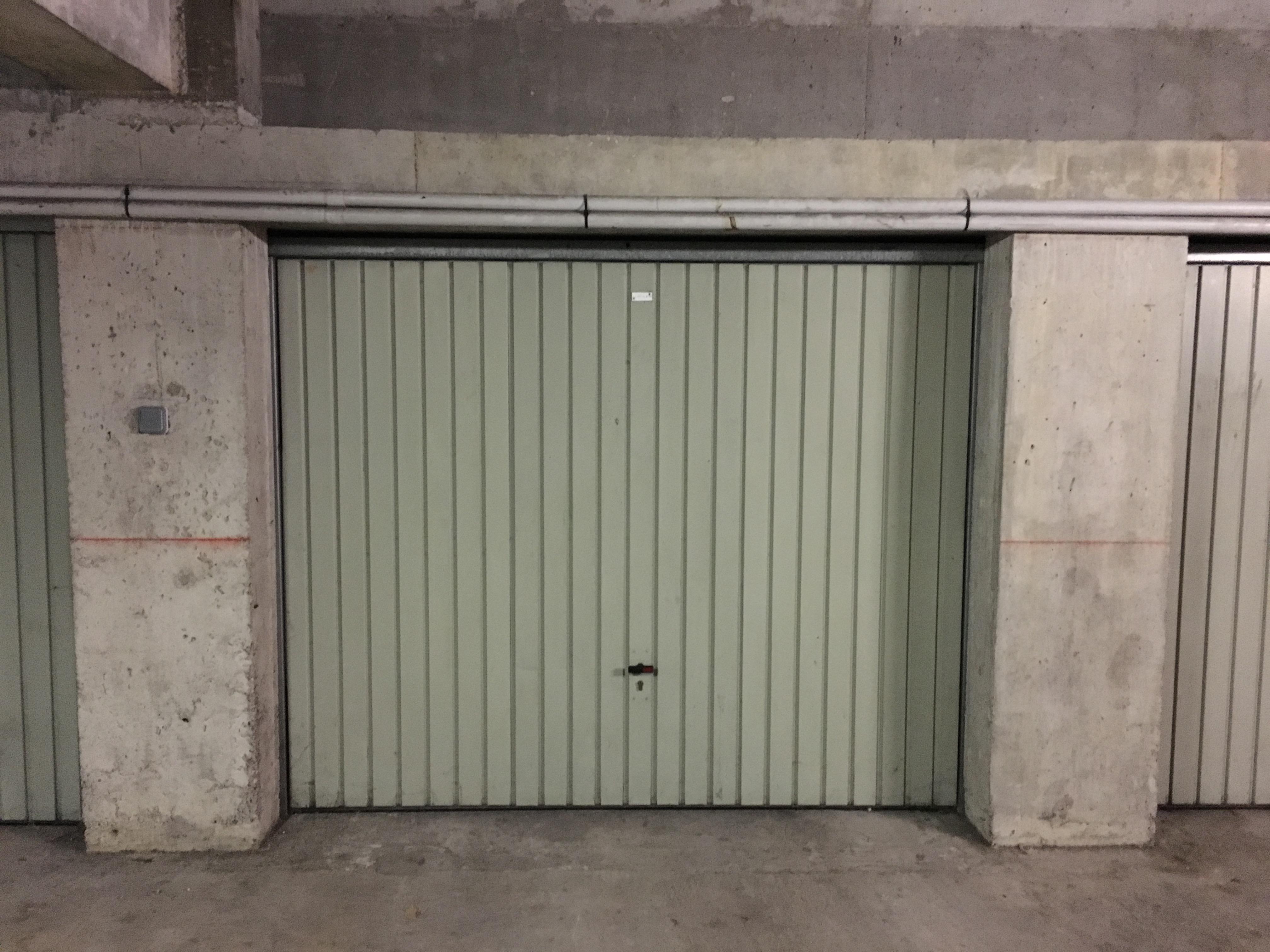 Parking privé en sous-sol / Bourg