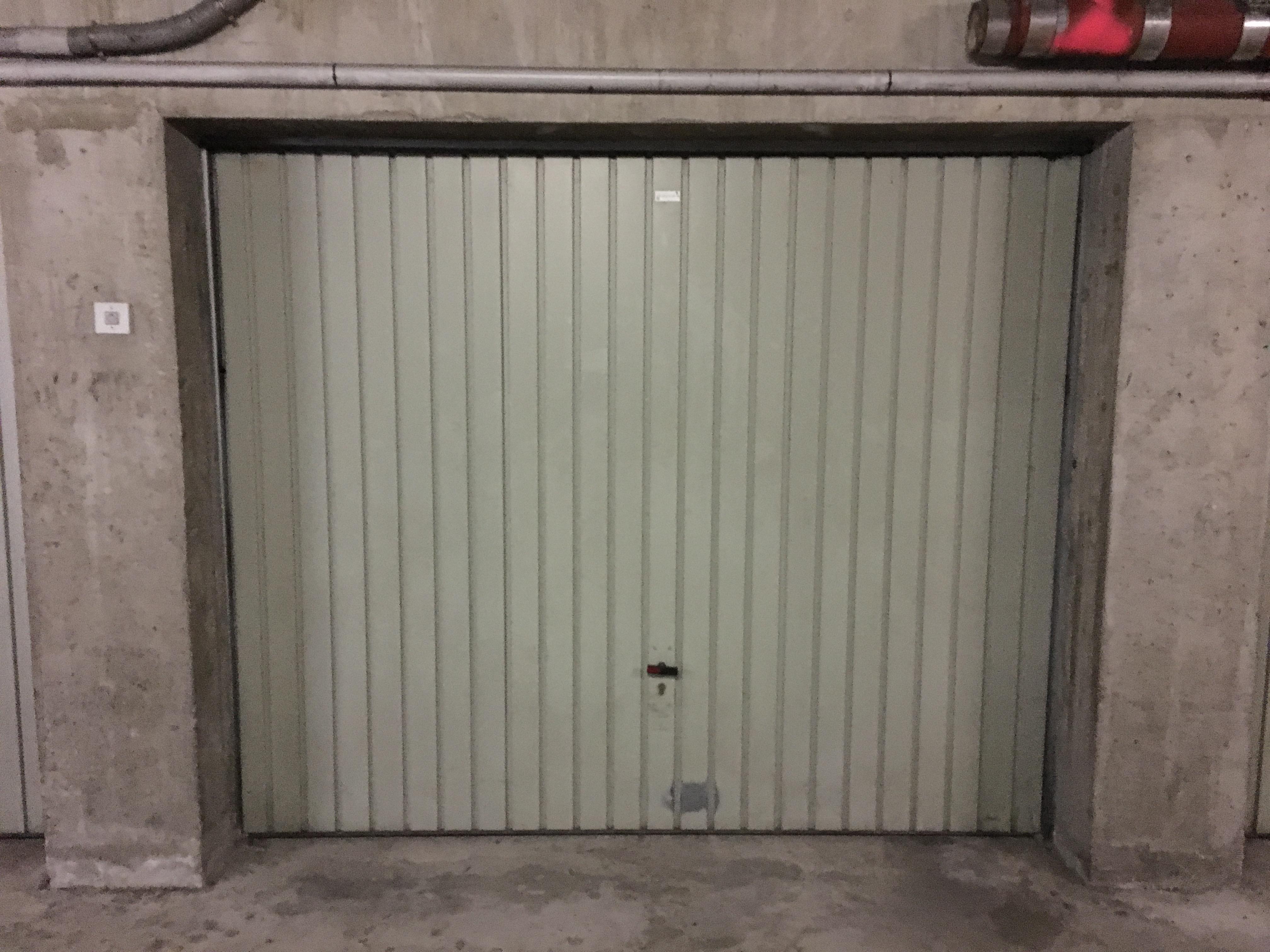 Garage fermé / Bourg Sud