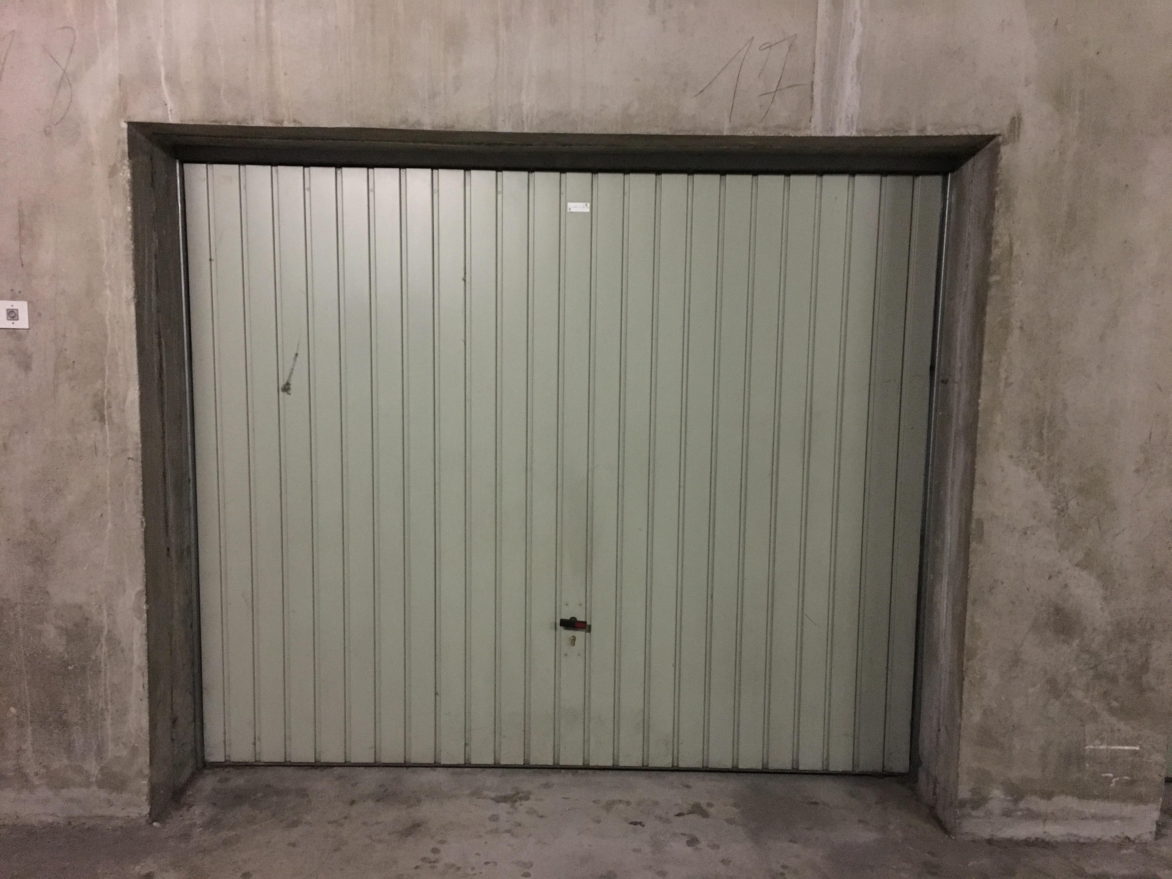 Garage fermé / Bourg-en-Bresse