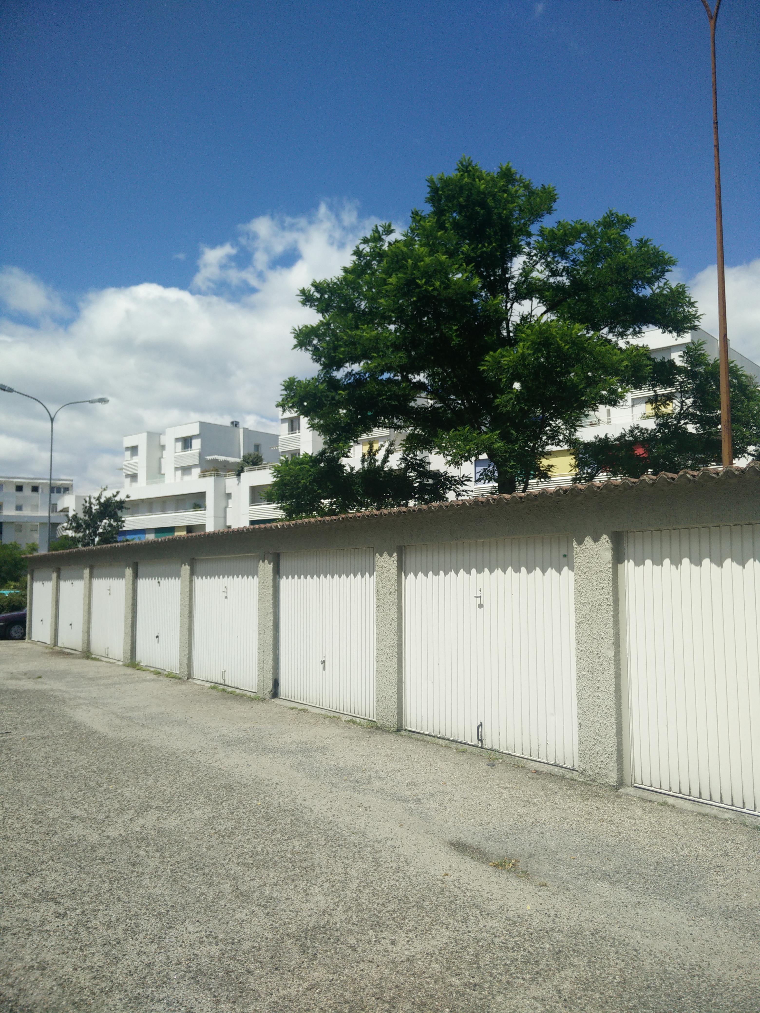 Garage fermé Bordeaux