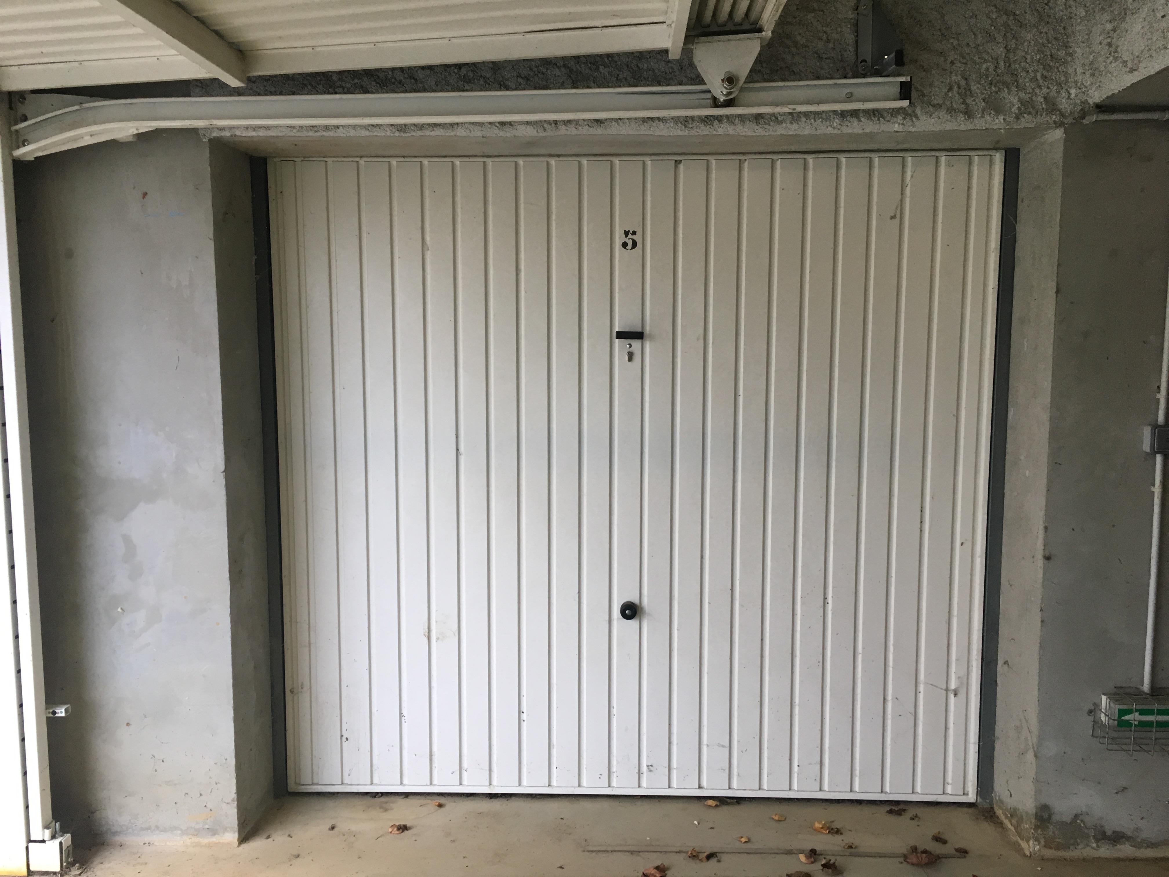 Garage à louer 18 m2 à St Denis