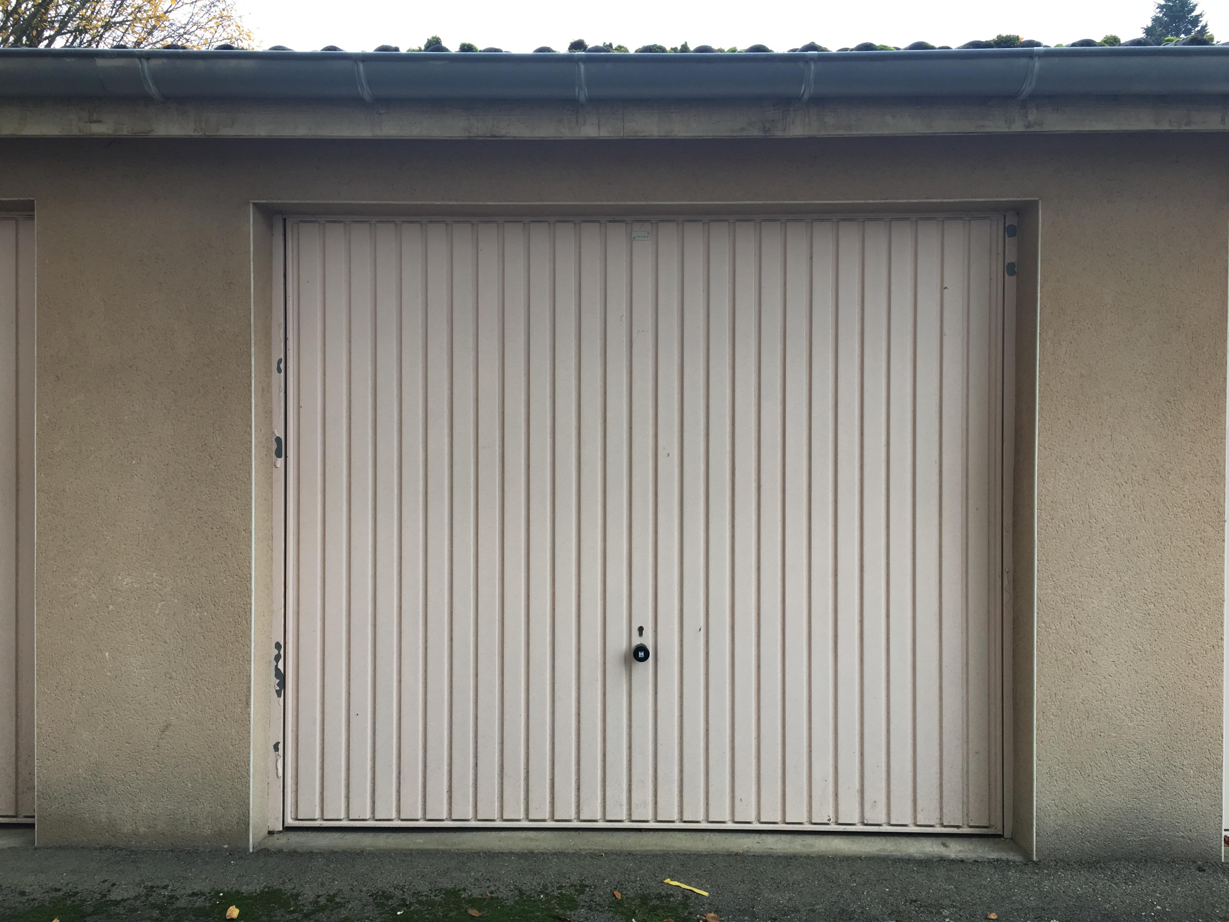 Espace de stockage proximité gare de Bourg en