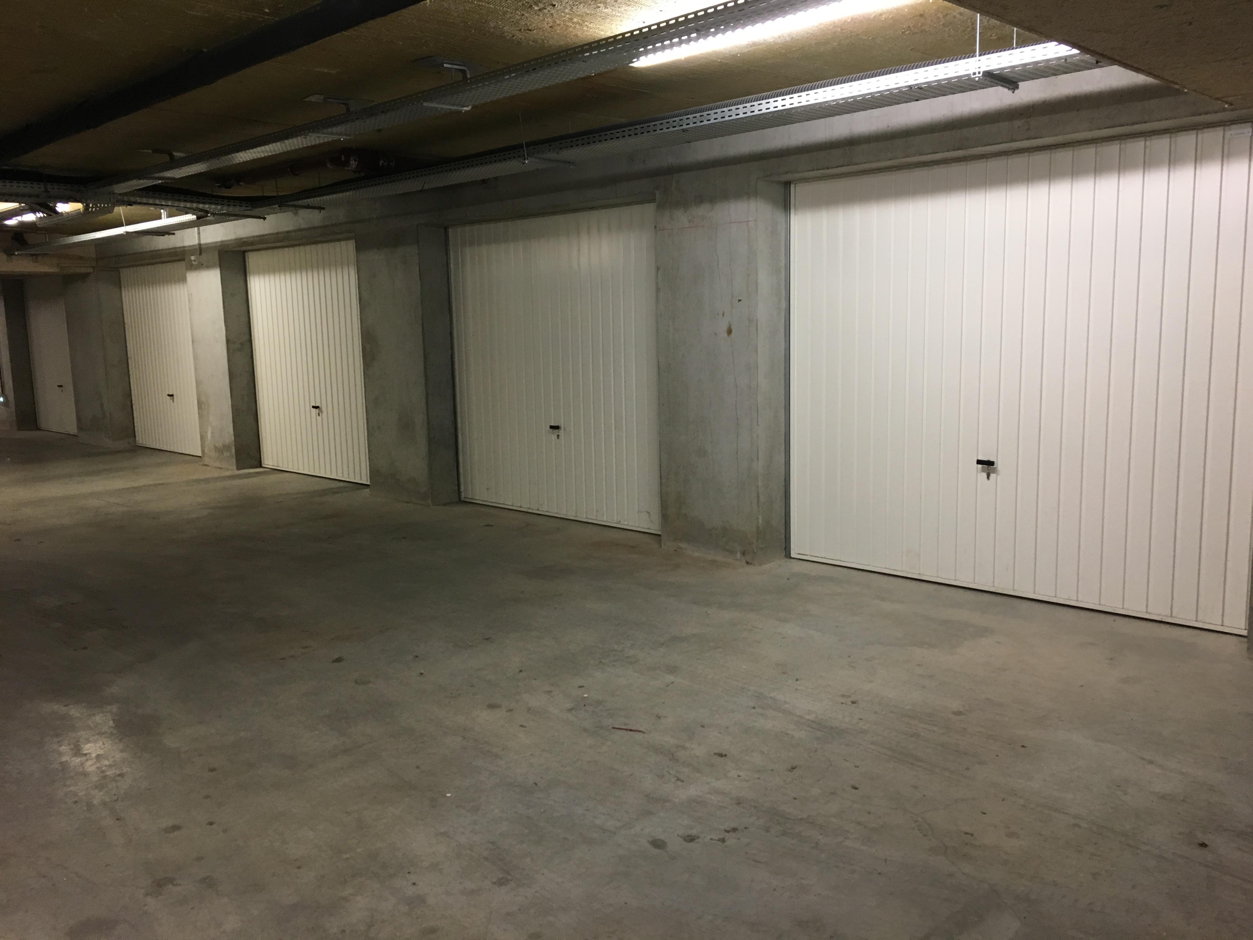 Garage privé / Bourg-en-Bresse