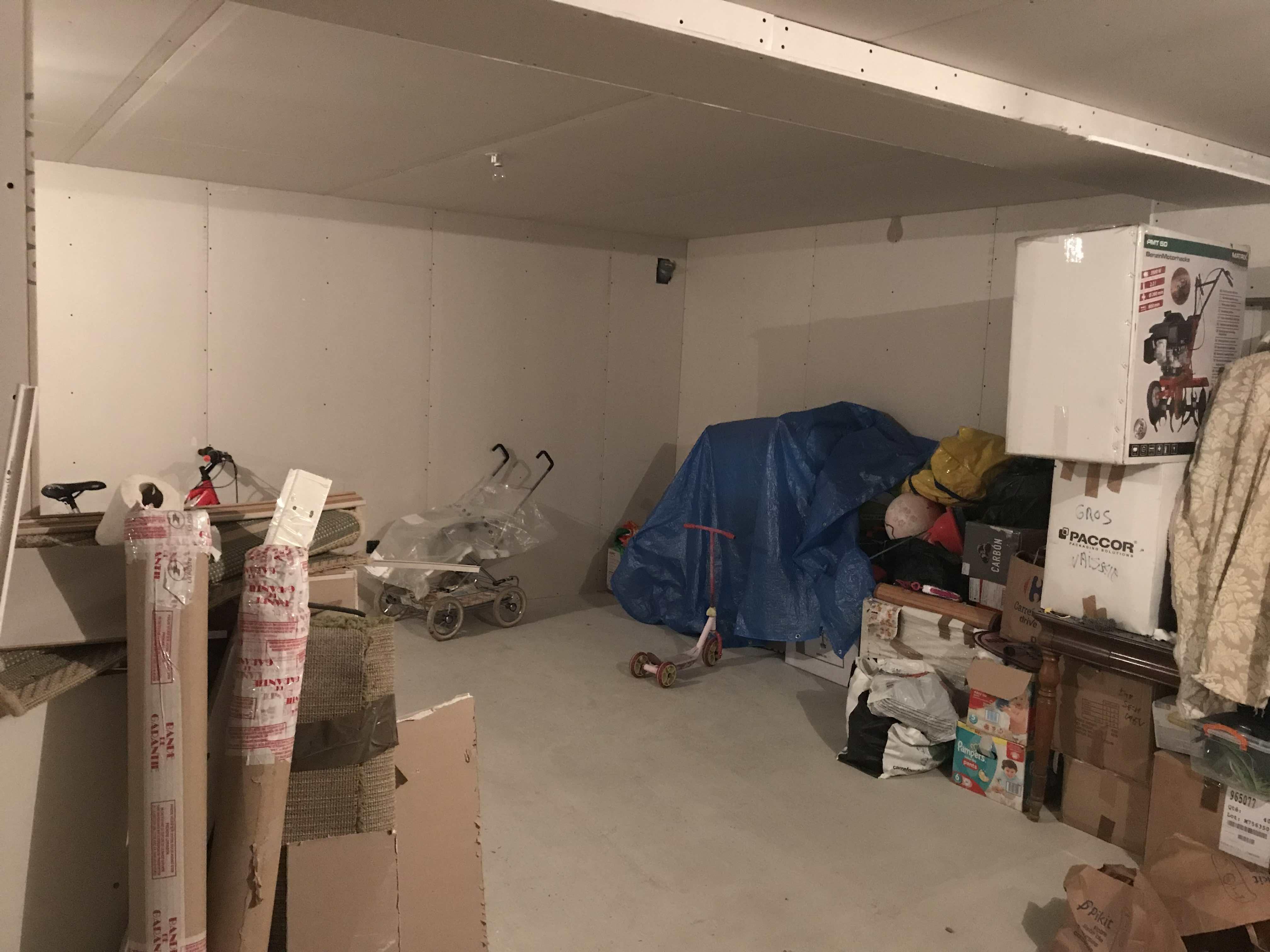 Sous-sol total dans une maison privée