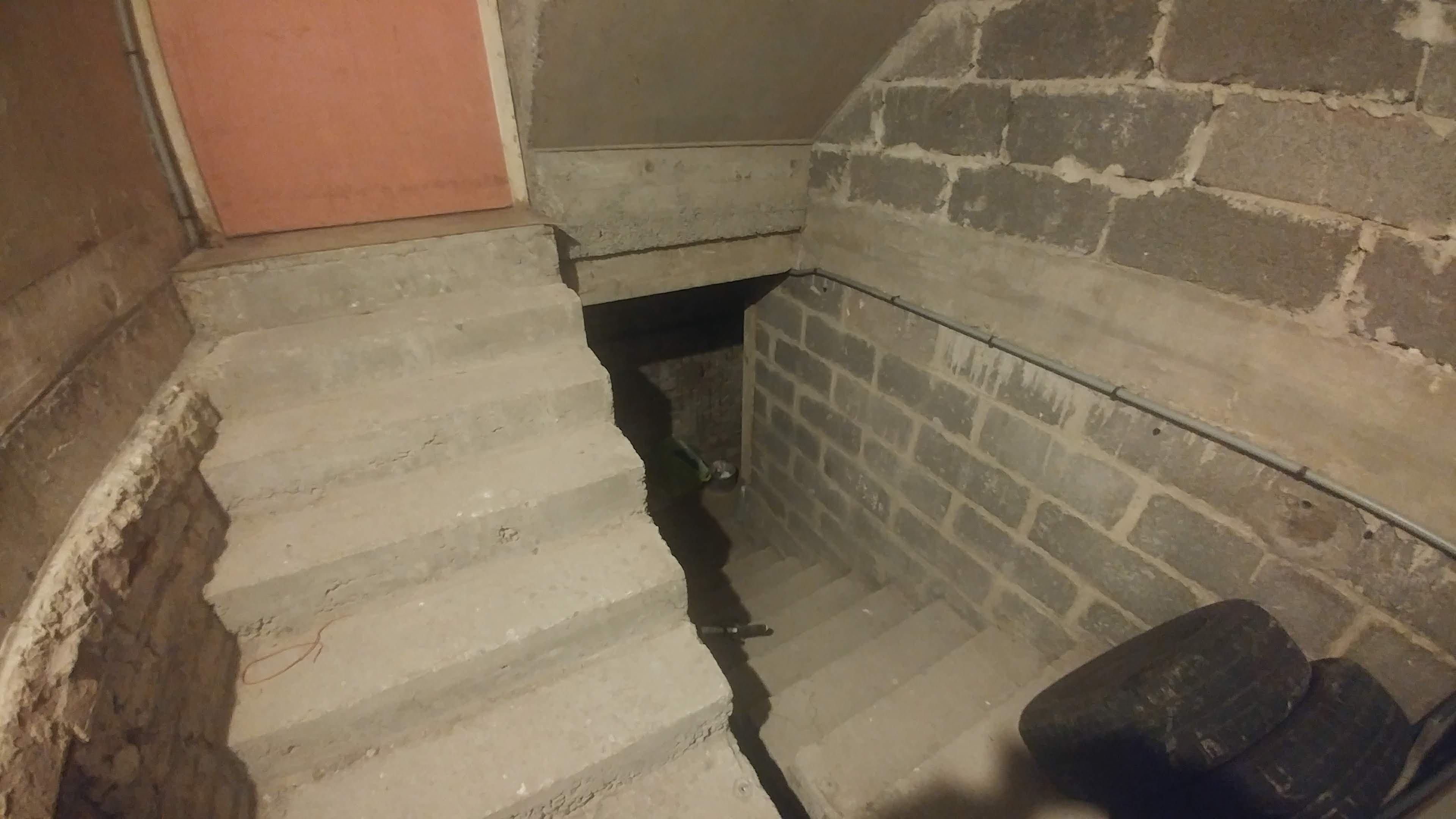 Cave 1 à 45m² Arras