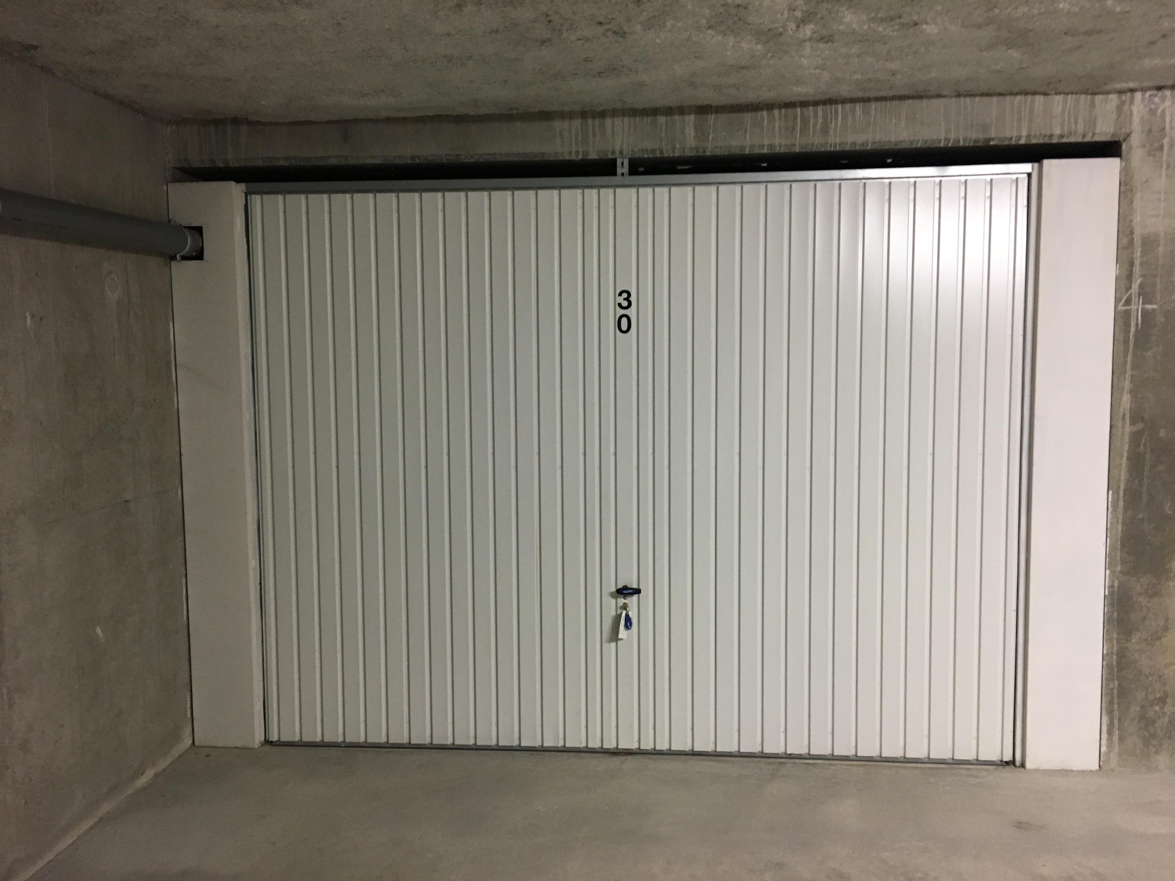 Location garage / parking à Reims