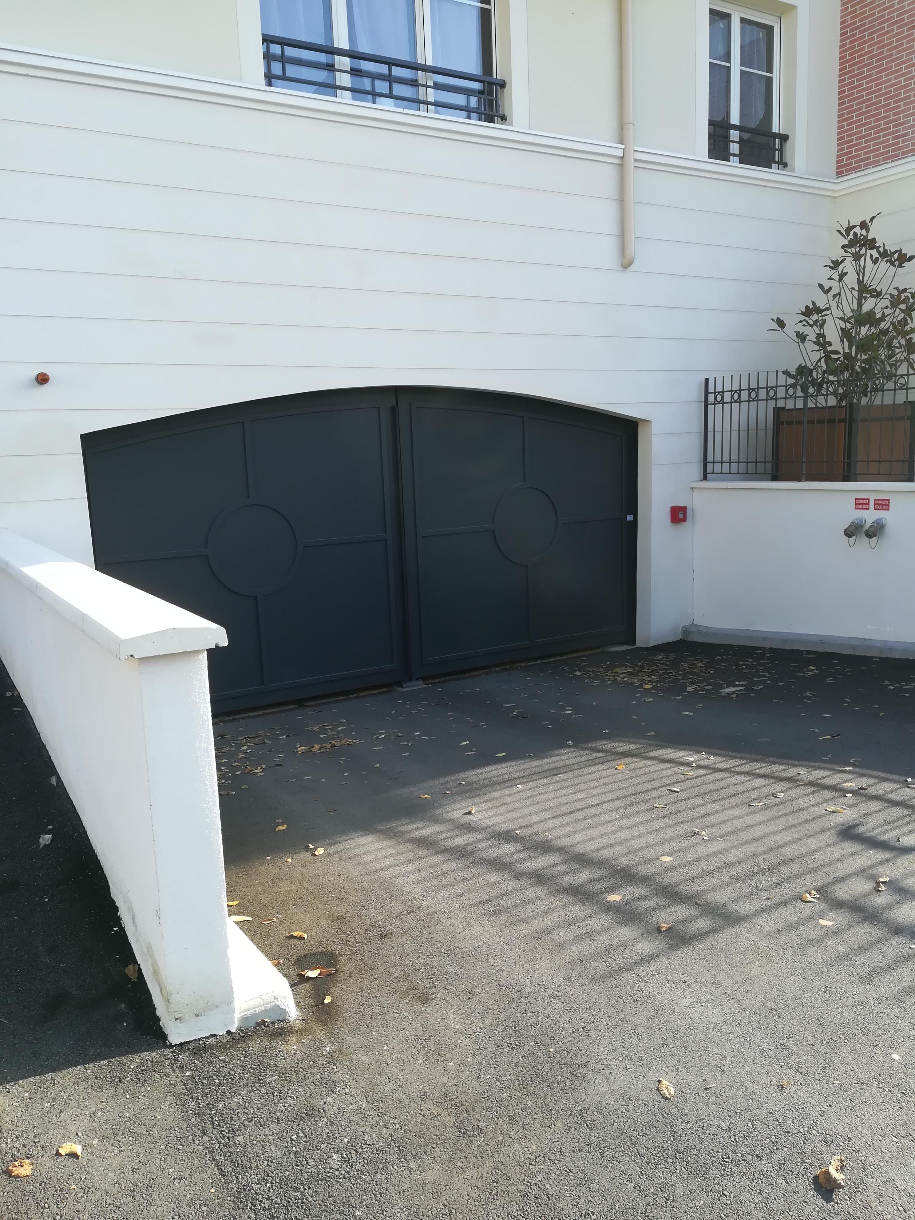 Box neuf 14m² Plaisir