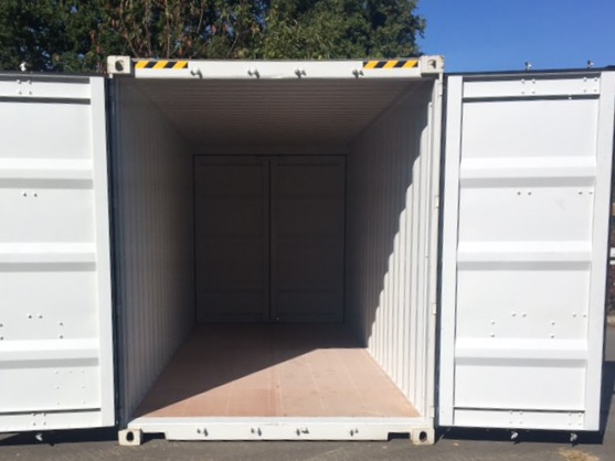 Box étanche et sécurisé 33m3 accès illimité 24h/24