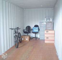 Box de stockage / Garde meubles / Self
