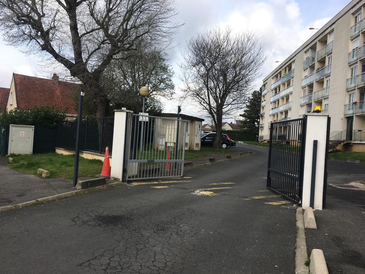 Stockage sécurisé accessible en camion