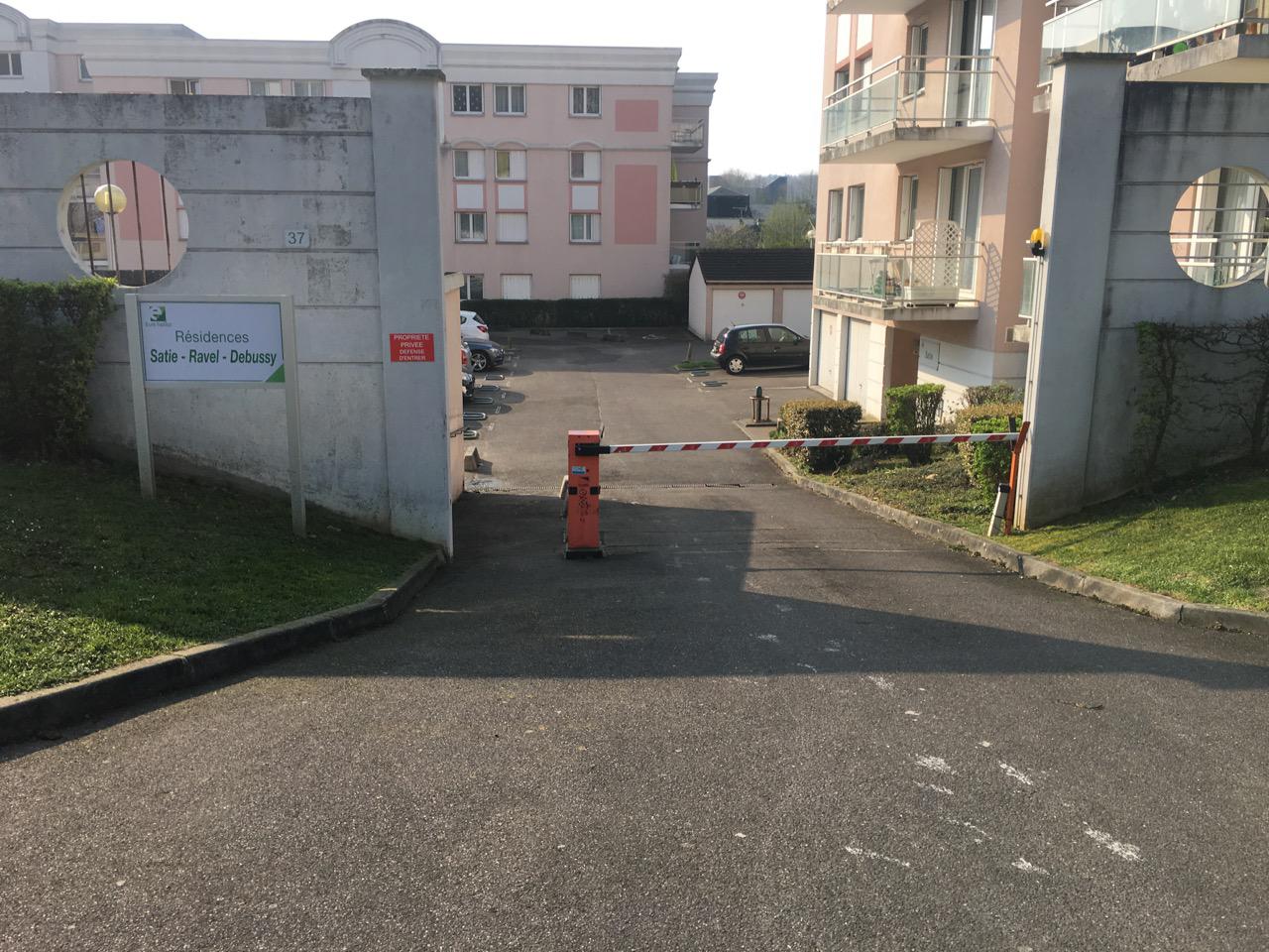 Garage à louer Évreux