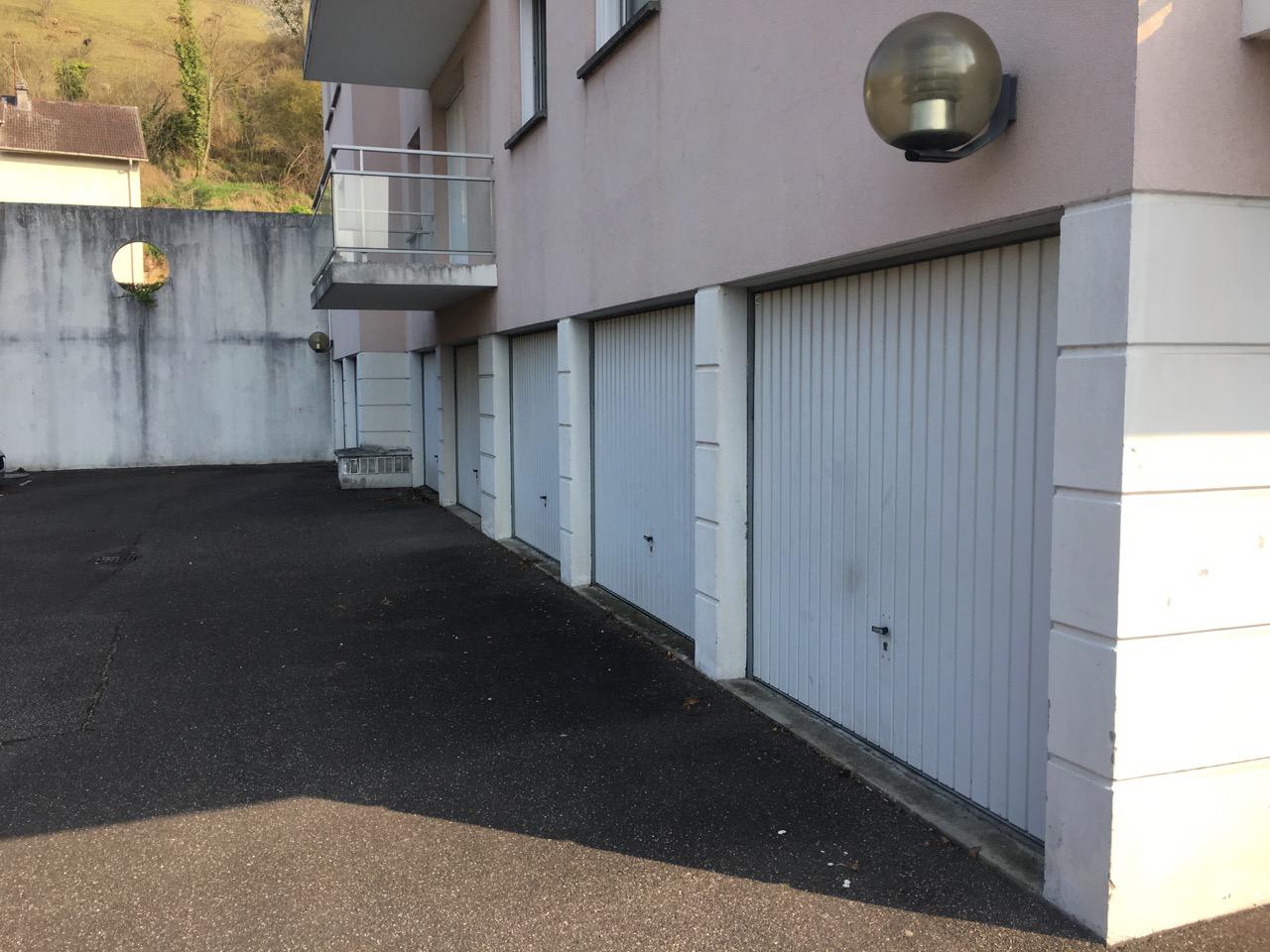 Garage accessible sécurisé Evreux
