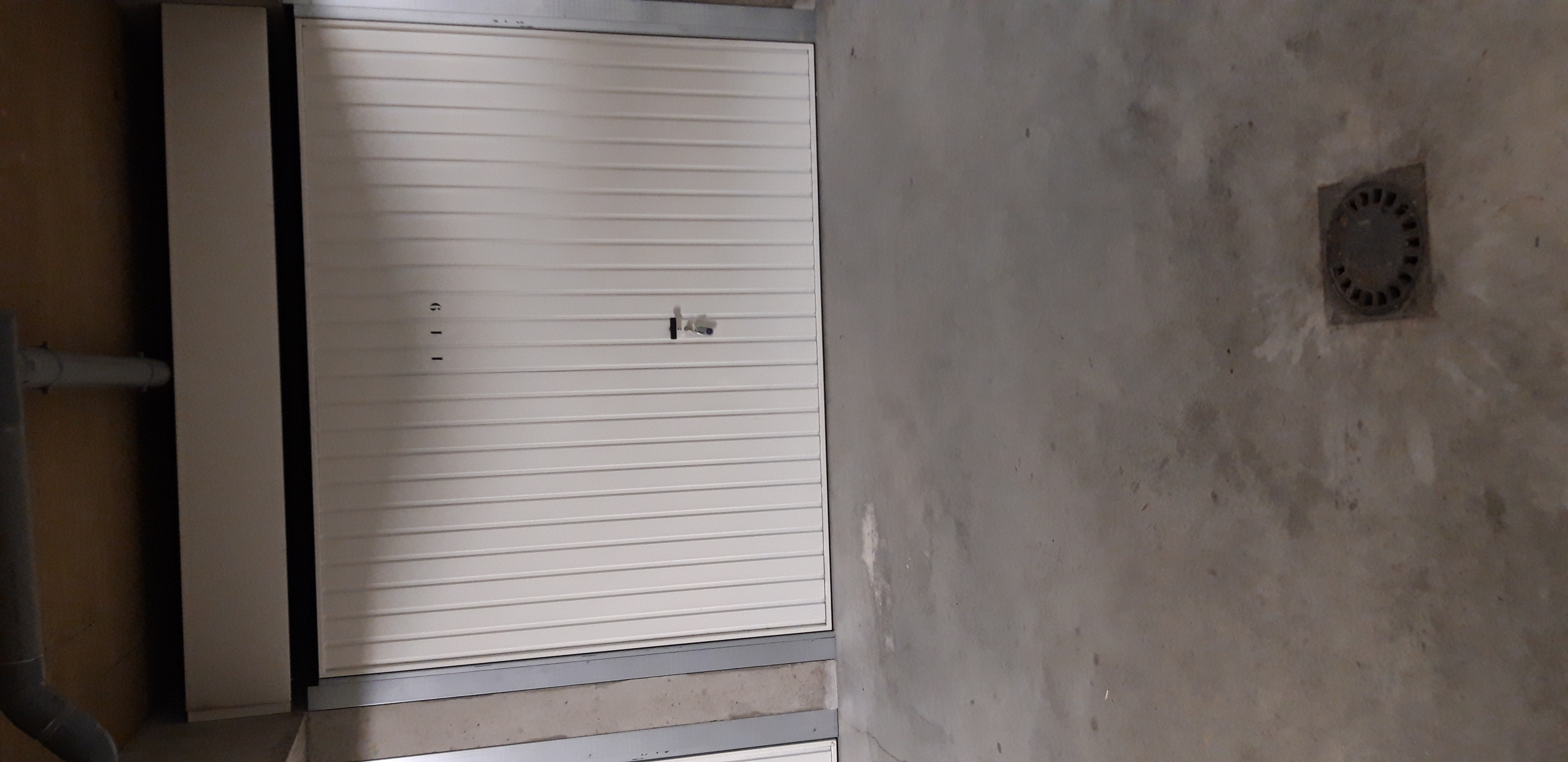 Garage à louer