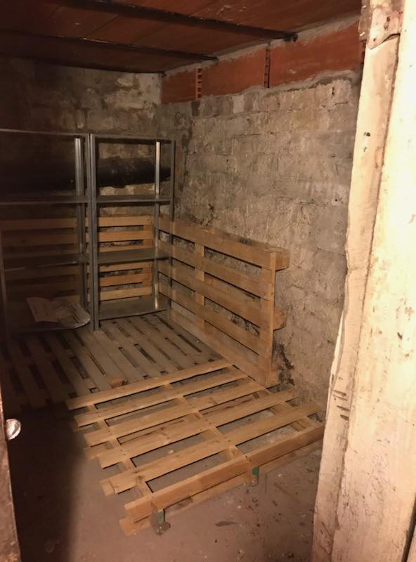 Location Cave Clichy