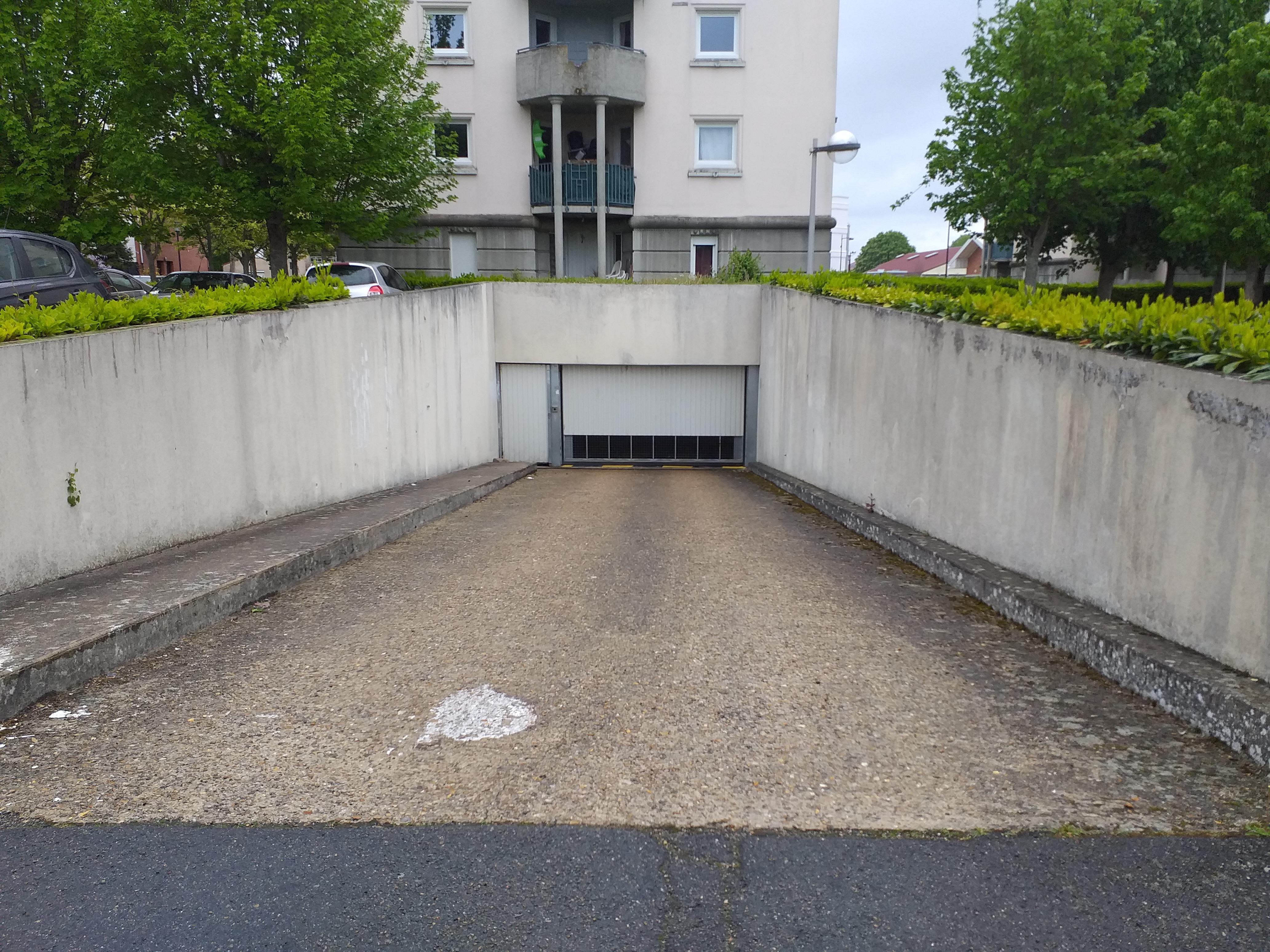 Garage en sous-sol de 10m²