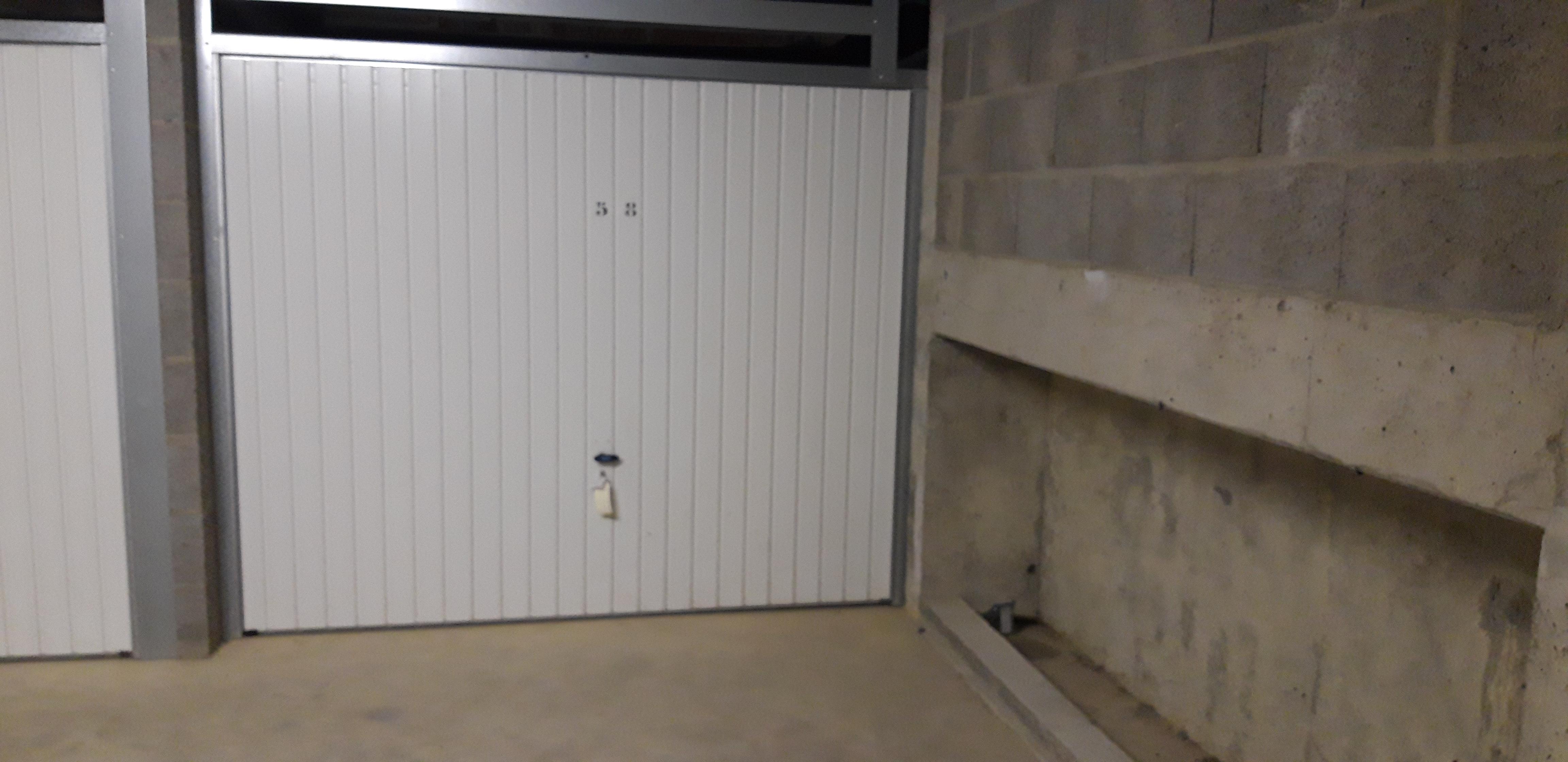 Garage en sous-sol Le Rheu