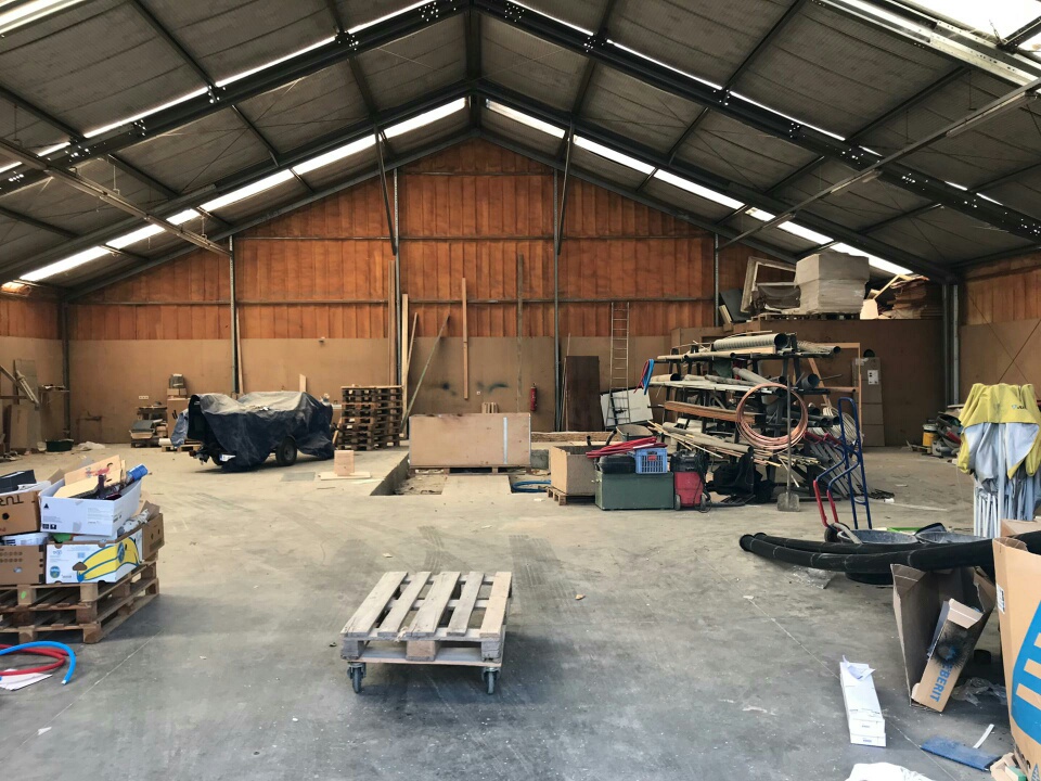 Magazijn voor opslag te huur // Magasin à