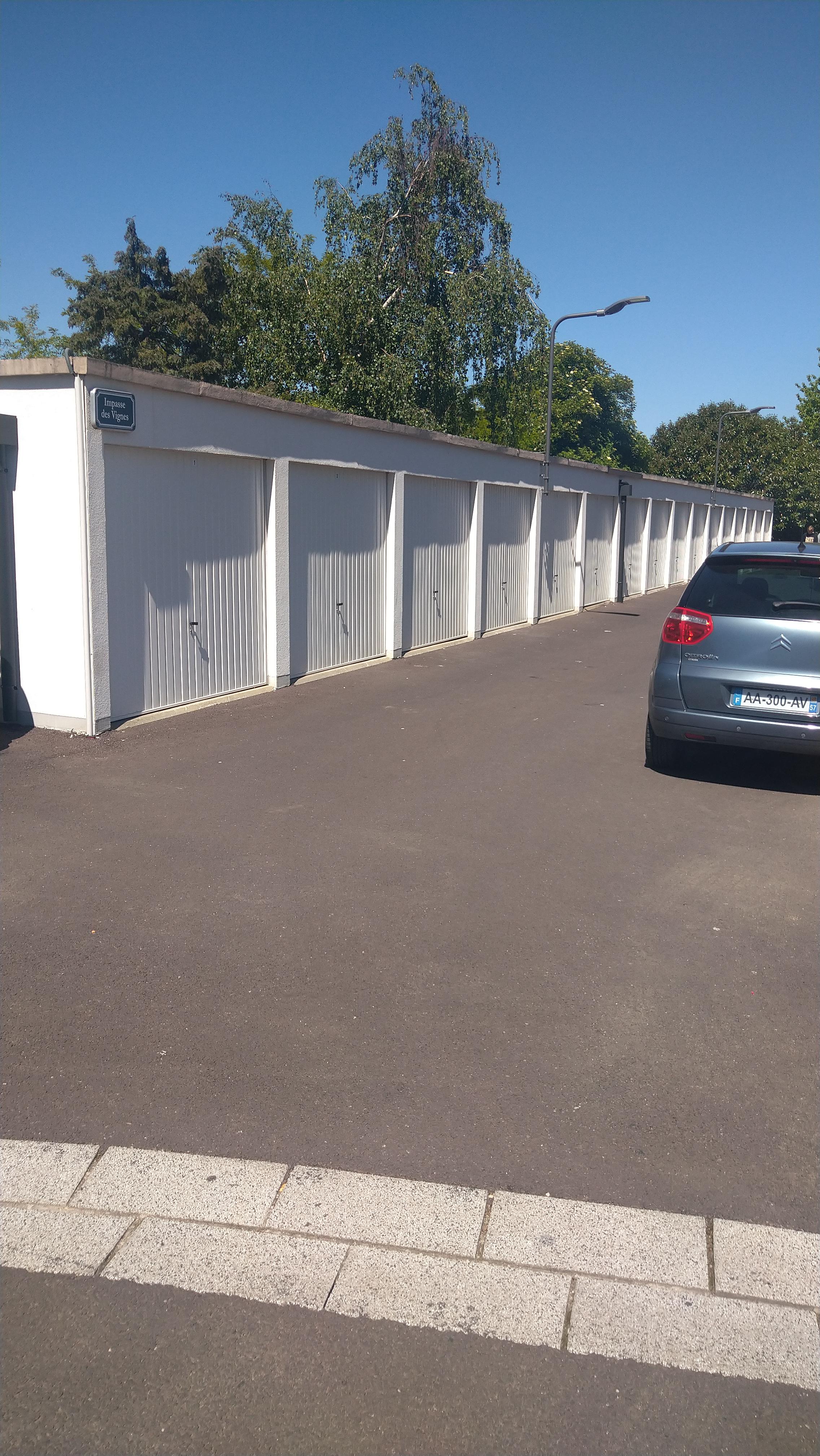 Espace de stationnement EXCLUSIVEMENT à Montigny-lès-Metz