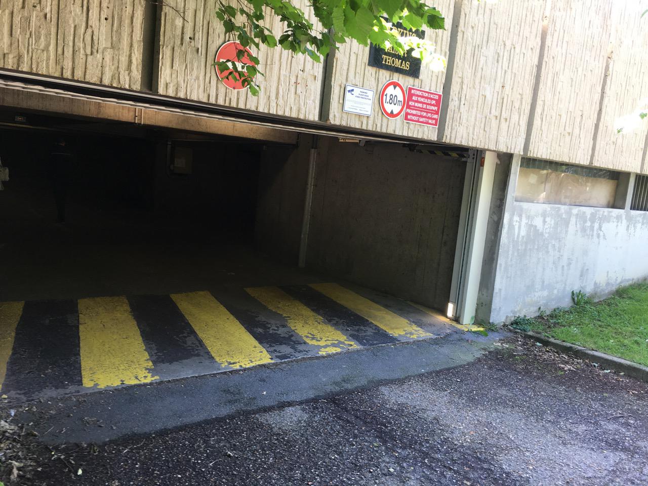 Garage privé / Rouen