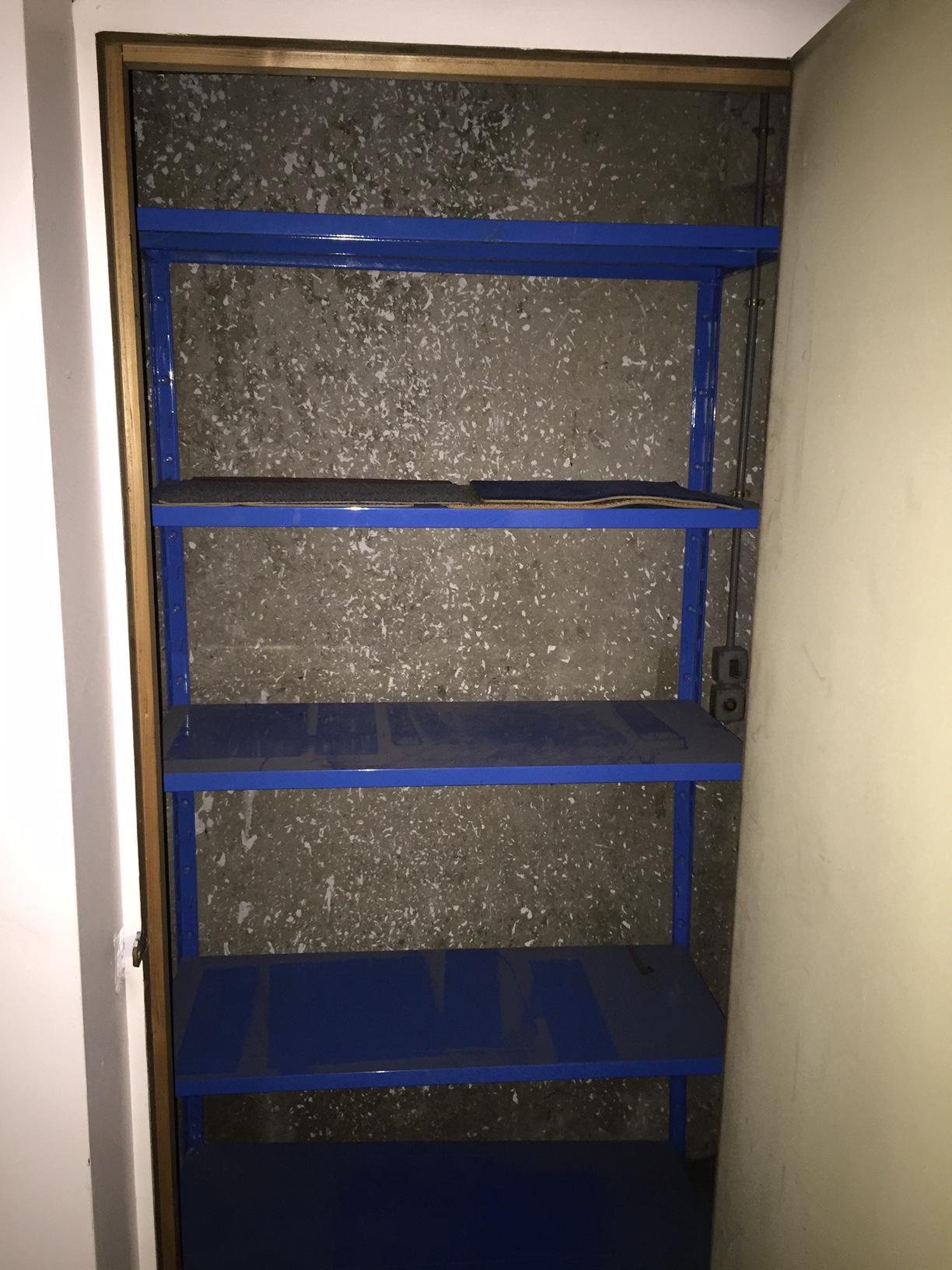 Petite cave au sec pour stockage