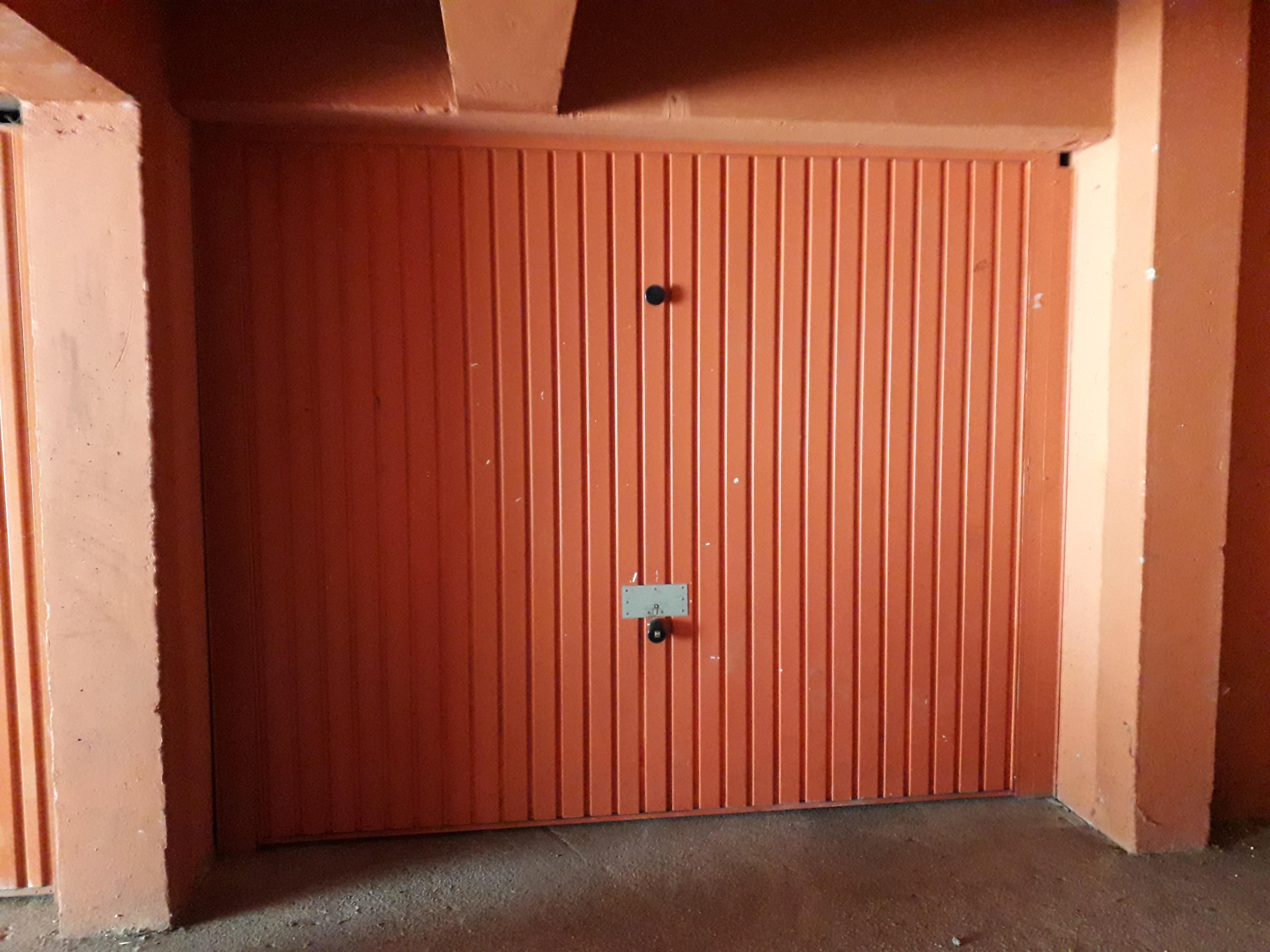 Garage à Val de Reuil