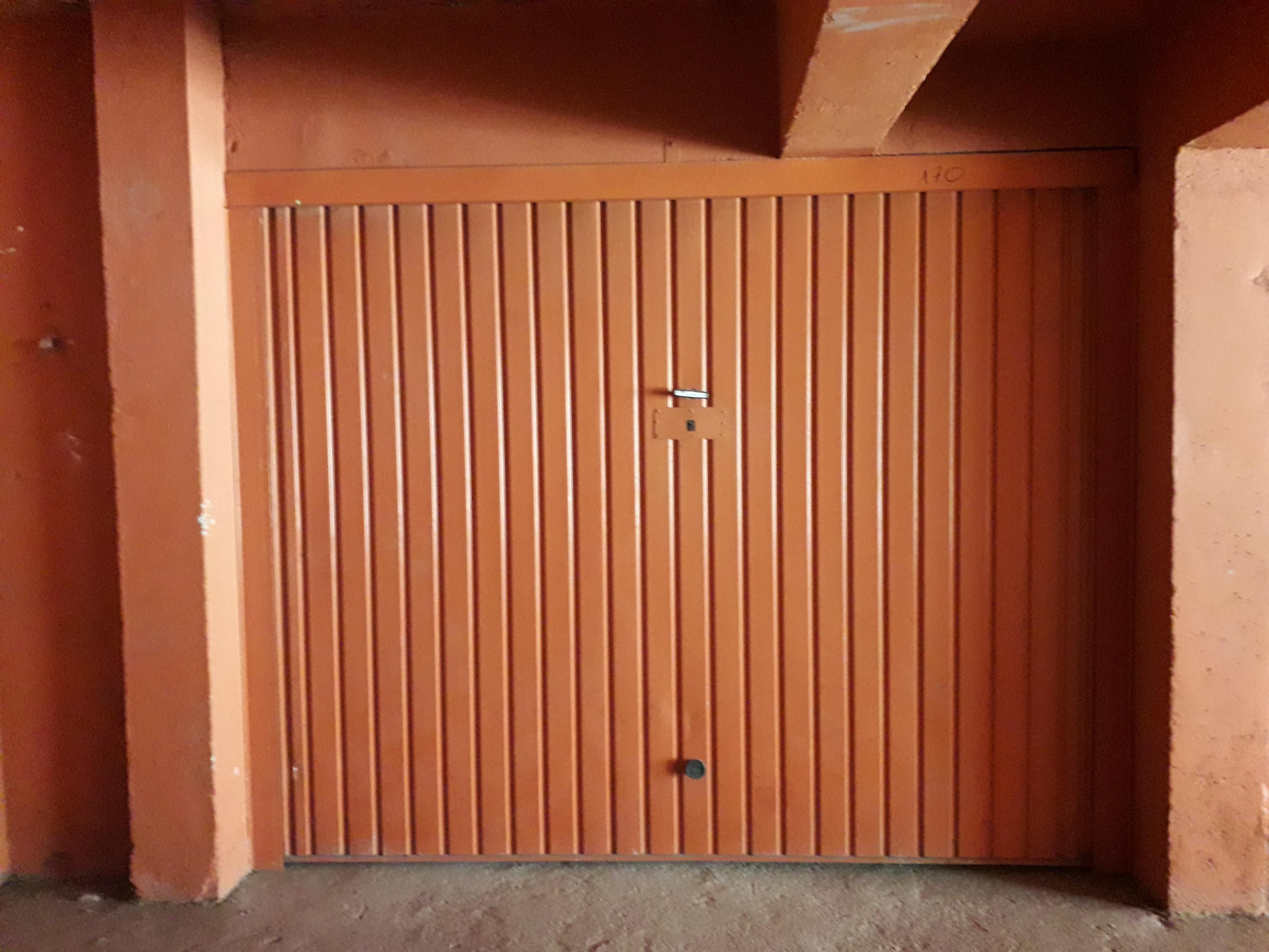 Garage en rez-de-chaussée entre Rouen et Evreux