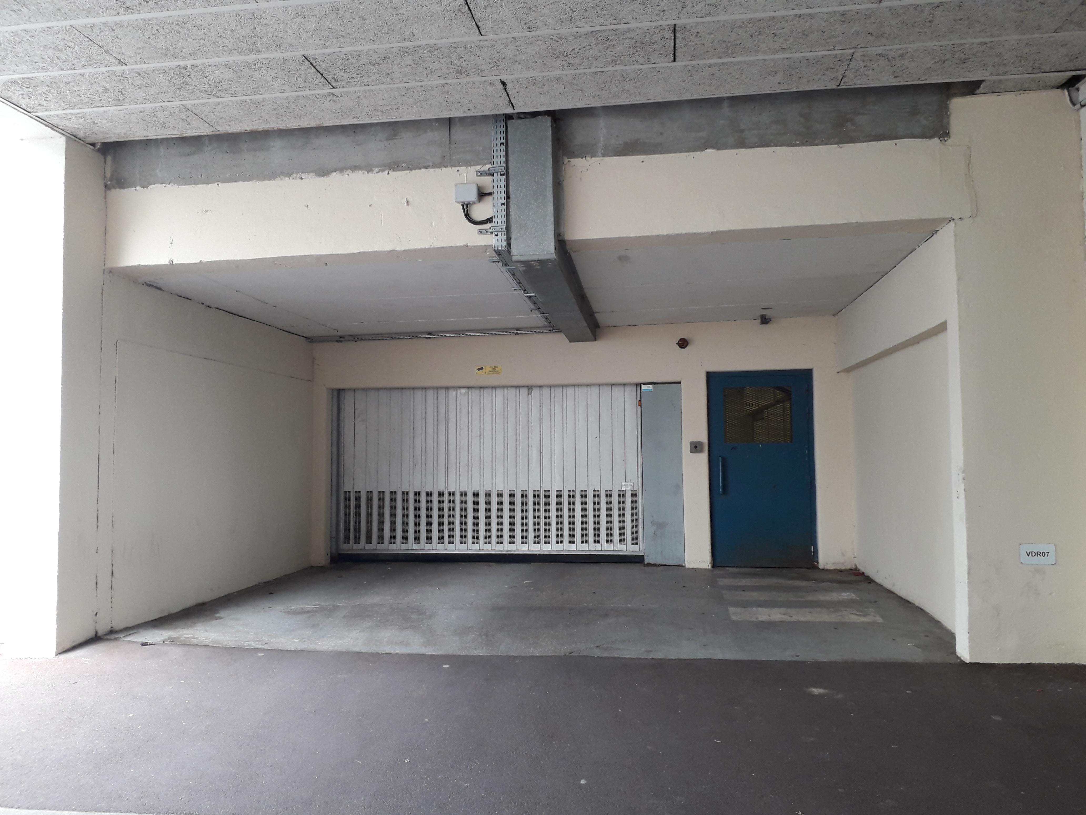Garage sécurisé de 13m² à Val de Reuil