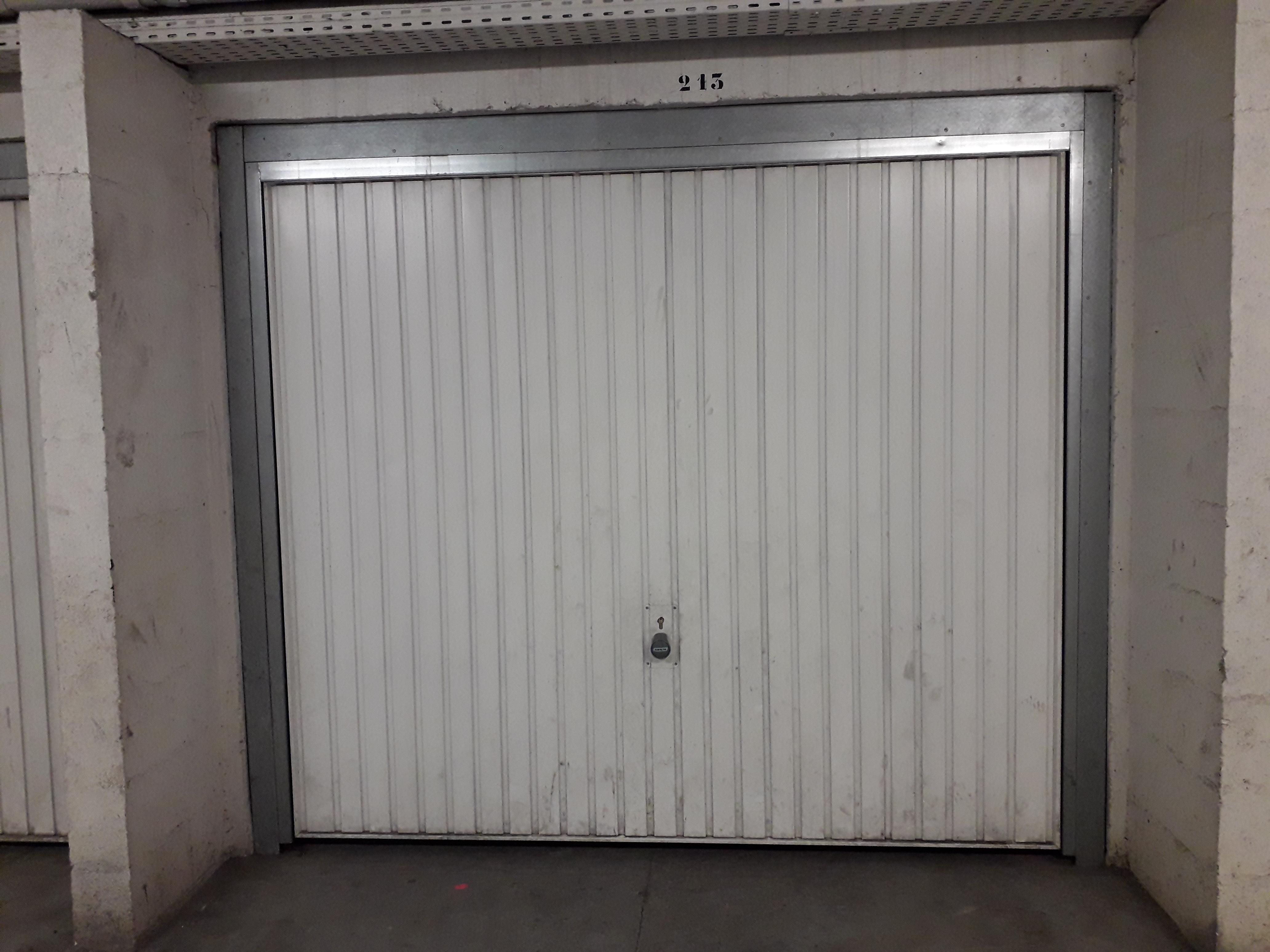Garage sécurisé de 13m² à Val de Reuil