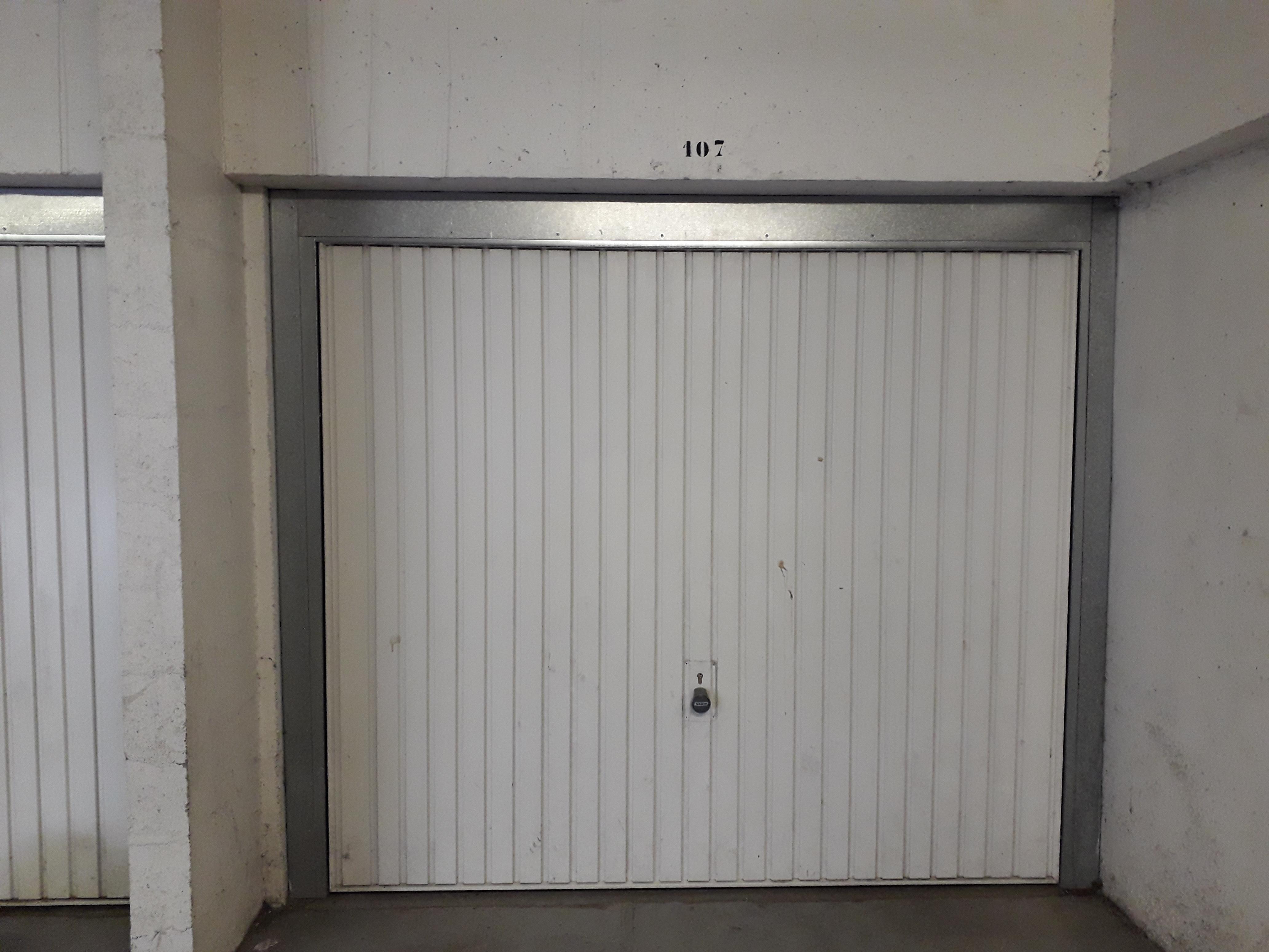 Garage sécurisé de 12m² à Val de Reuil