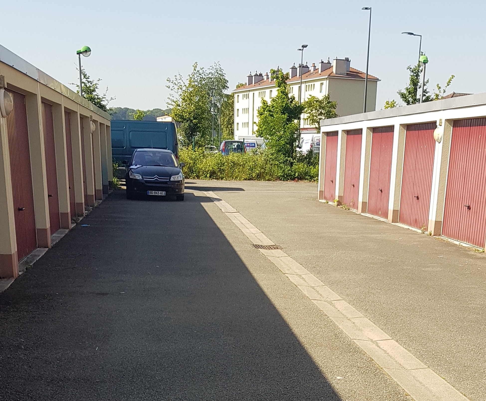 Garde meuble / Parking fermé