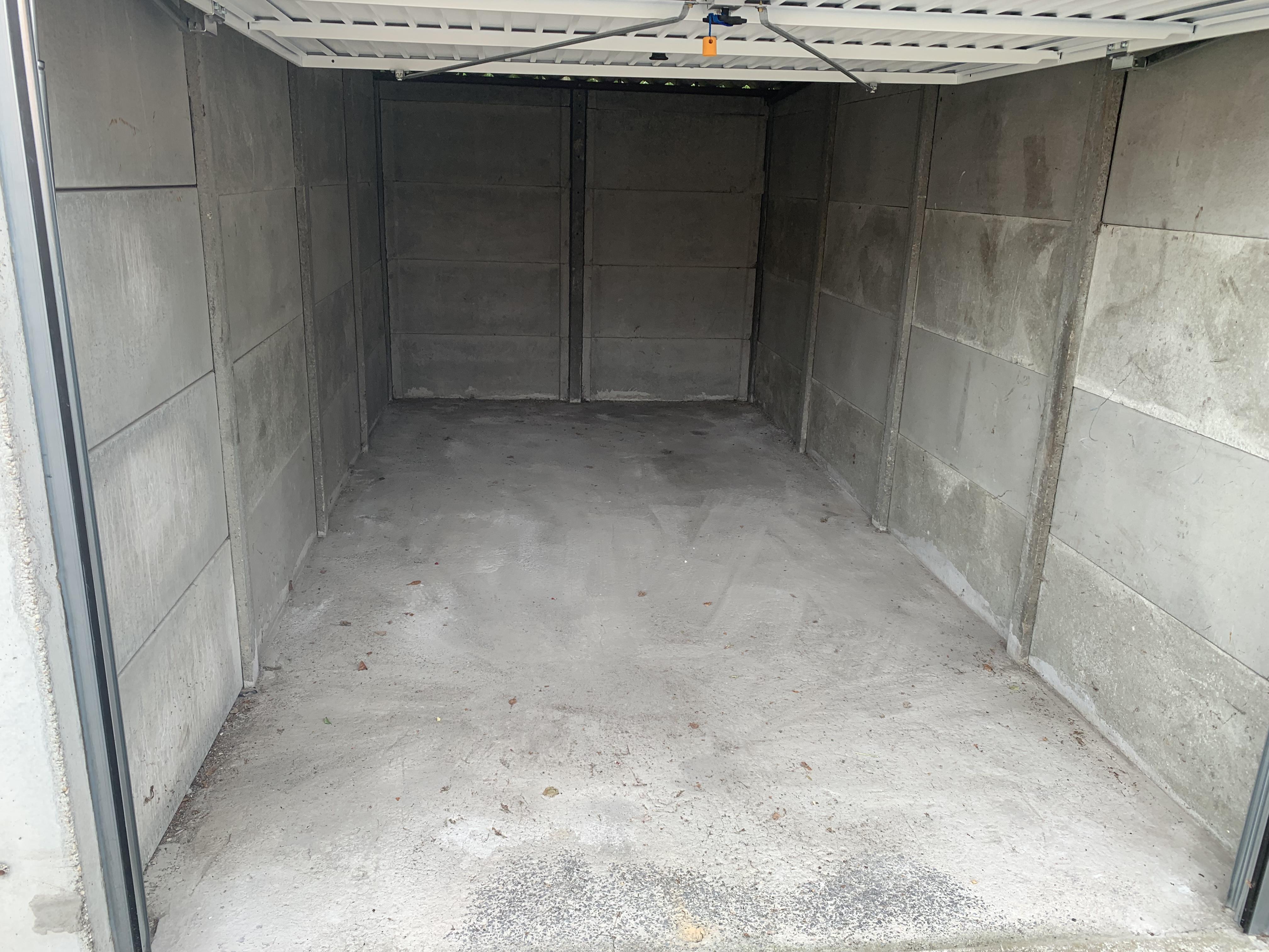 Garage/ espace de stockage RDC Lille