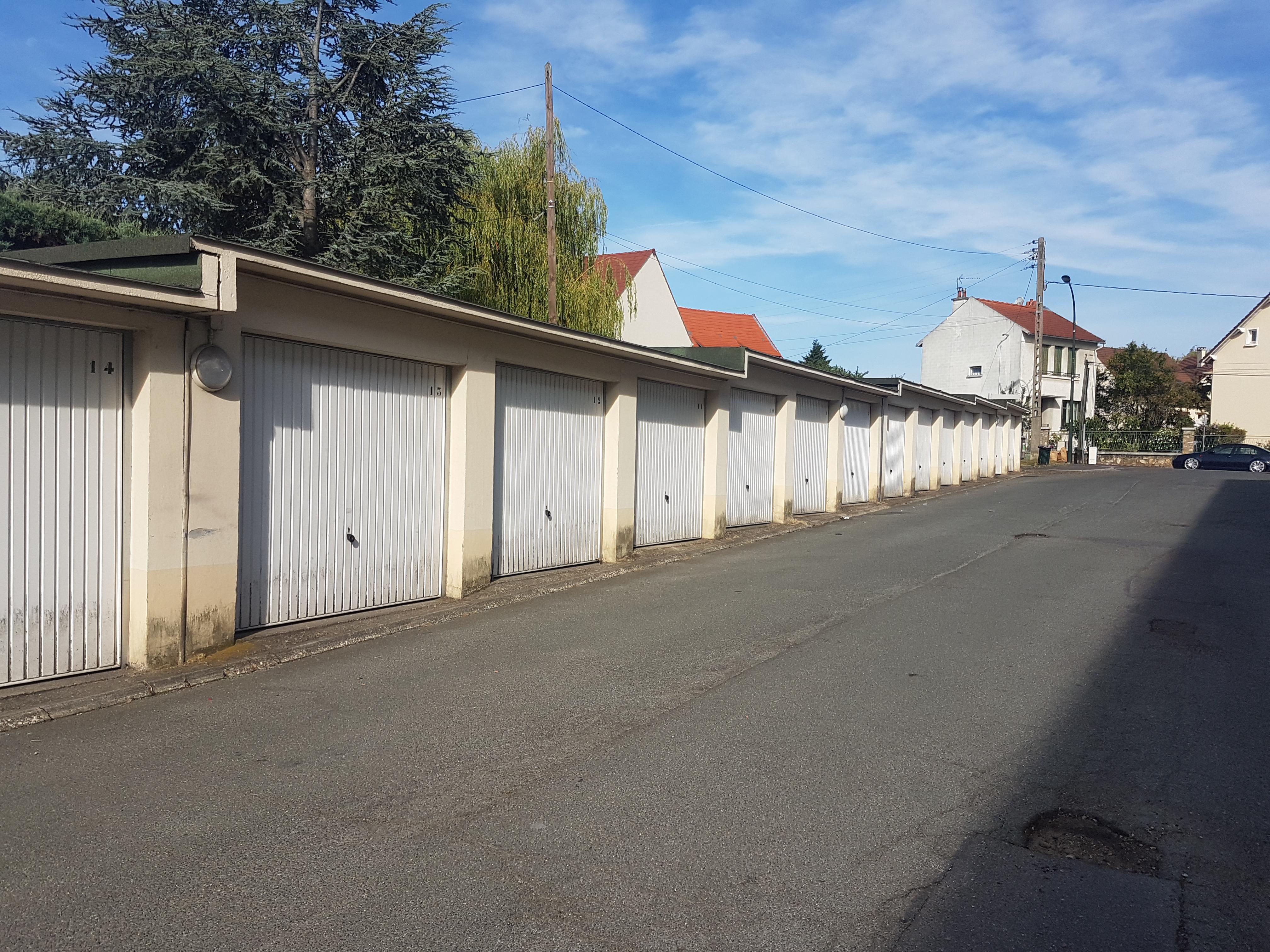 Garage fermé proche gare