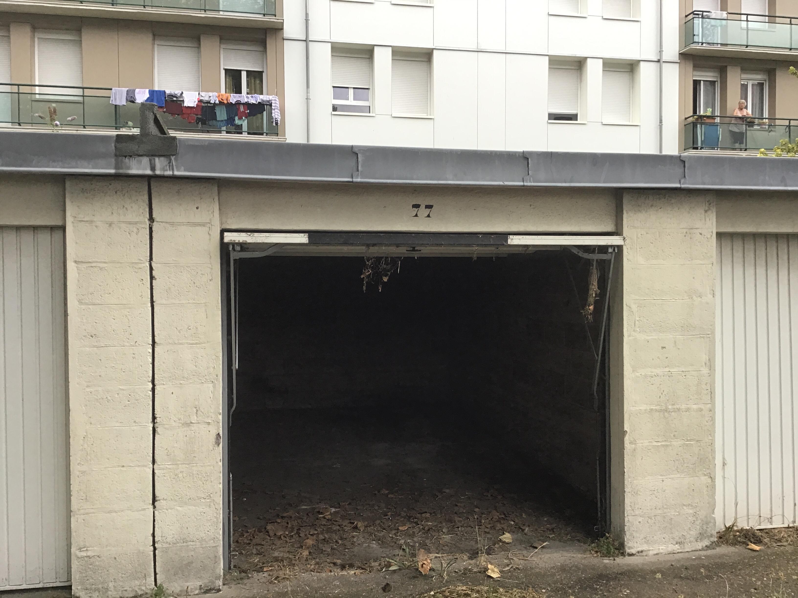 Garage ou stockage accessible camion Le Havre