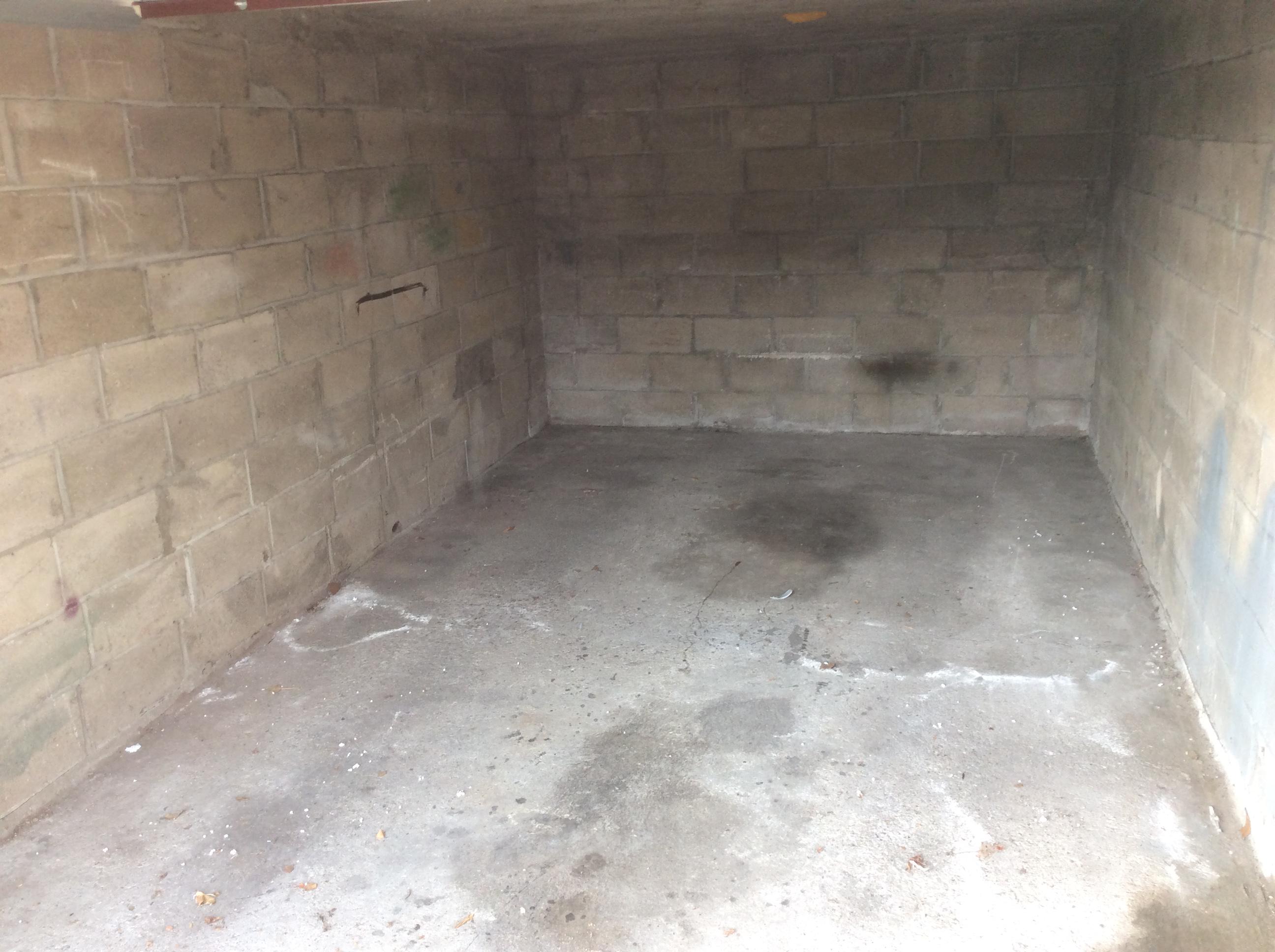 Stockage / garage accessible camion