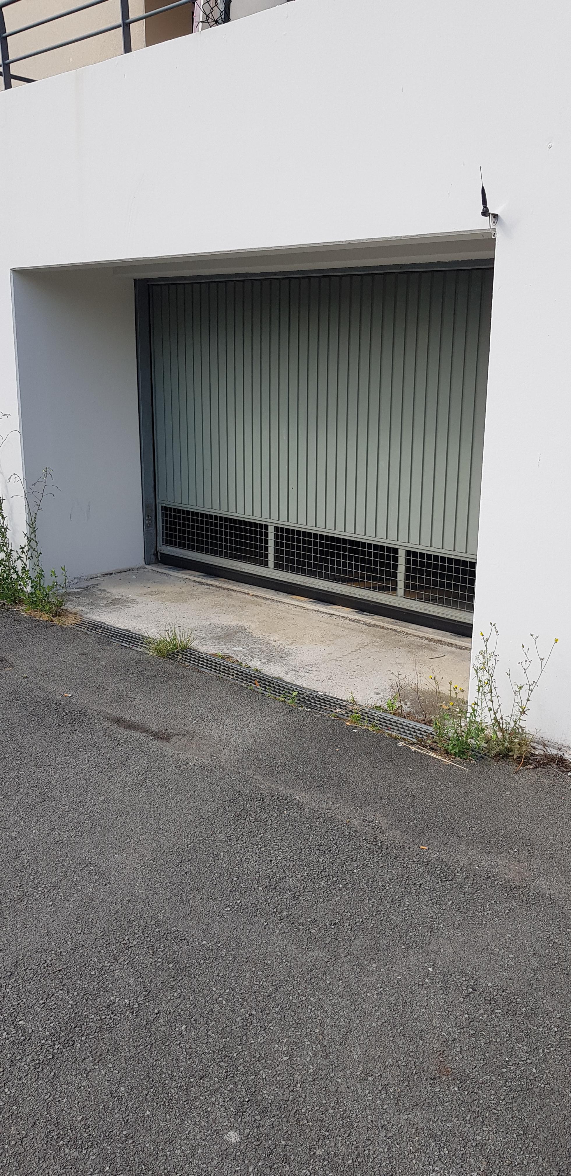 Garage/Box à Bavilliers proche Belfort