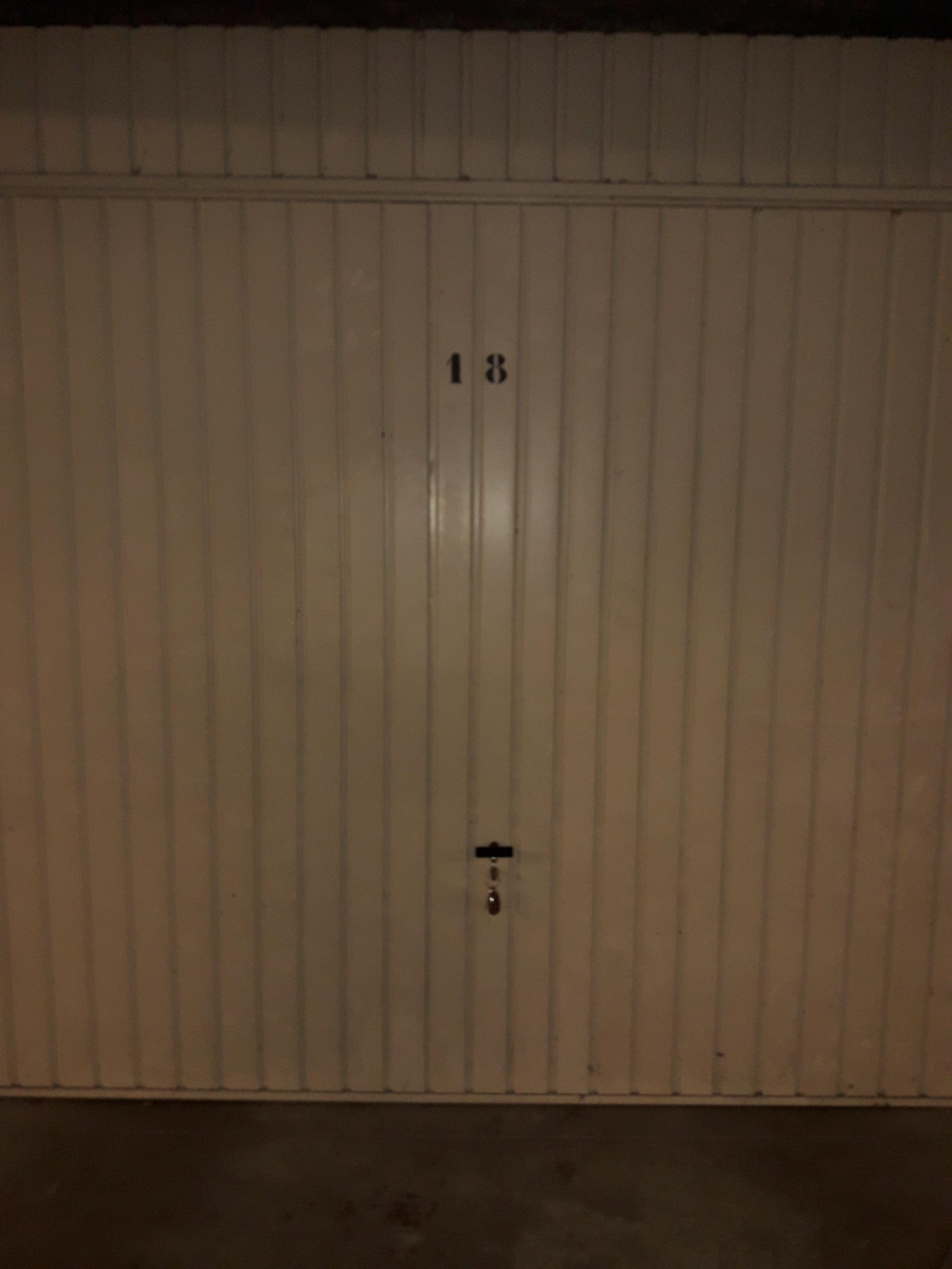 Garage fermé Mions