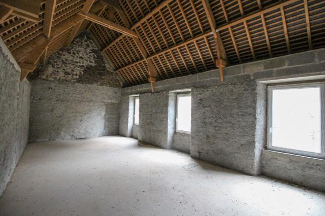 Pièces propres dans une demeure sécurisée