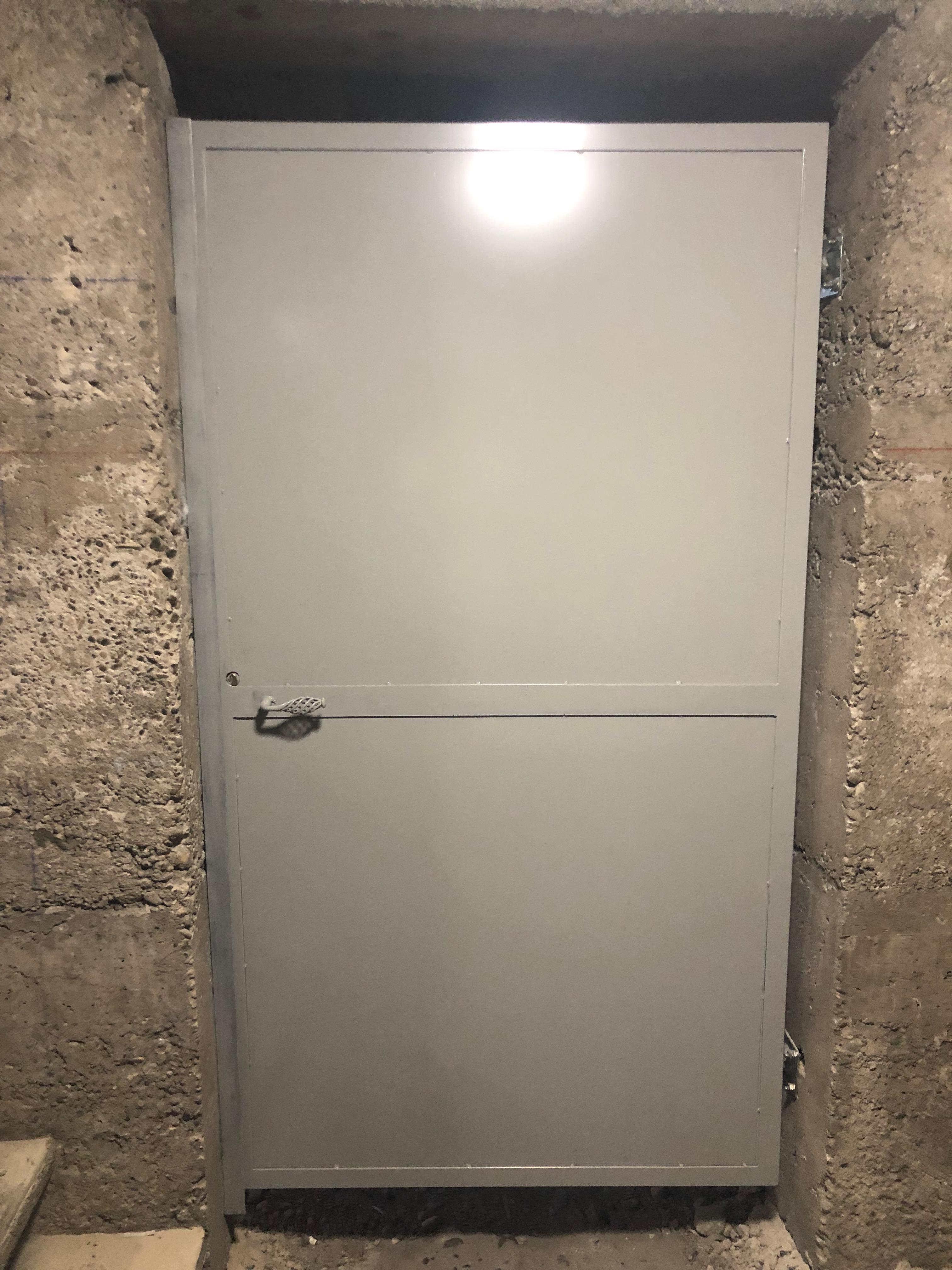 Stockage sécurisé dans cave d'une maison de ville