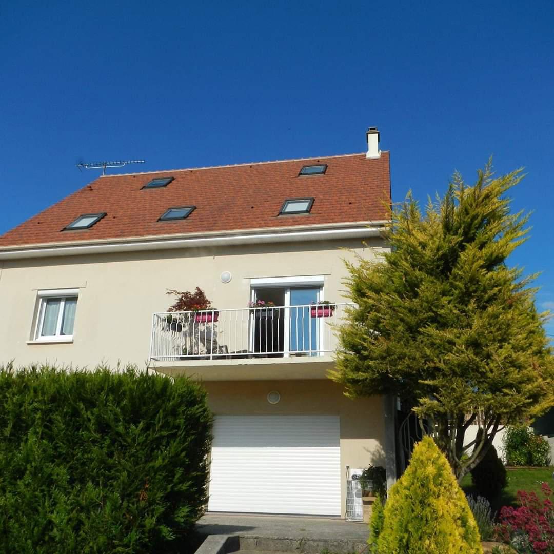 25m2 en sous,sol sec avec acces camionnette