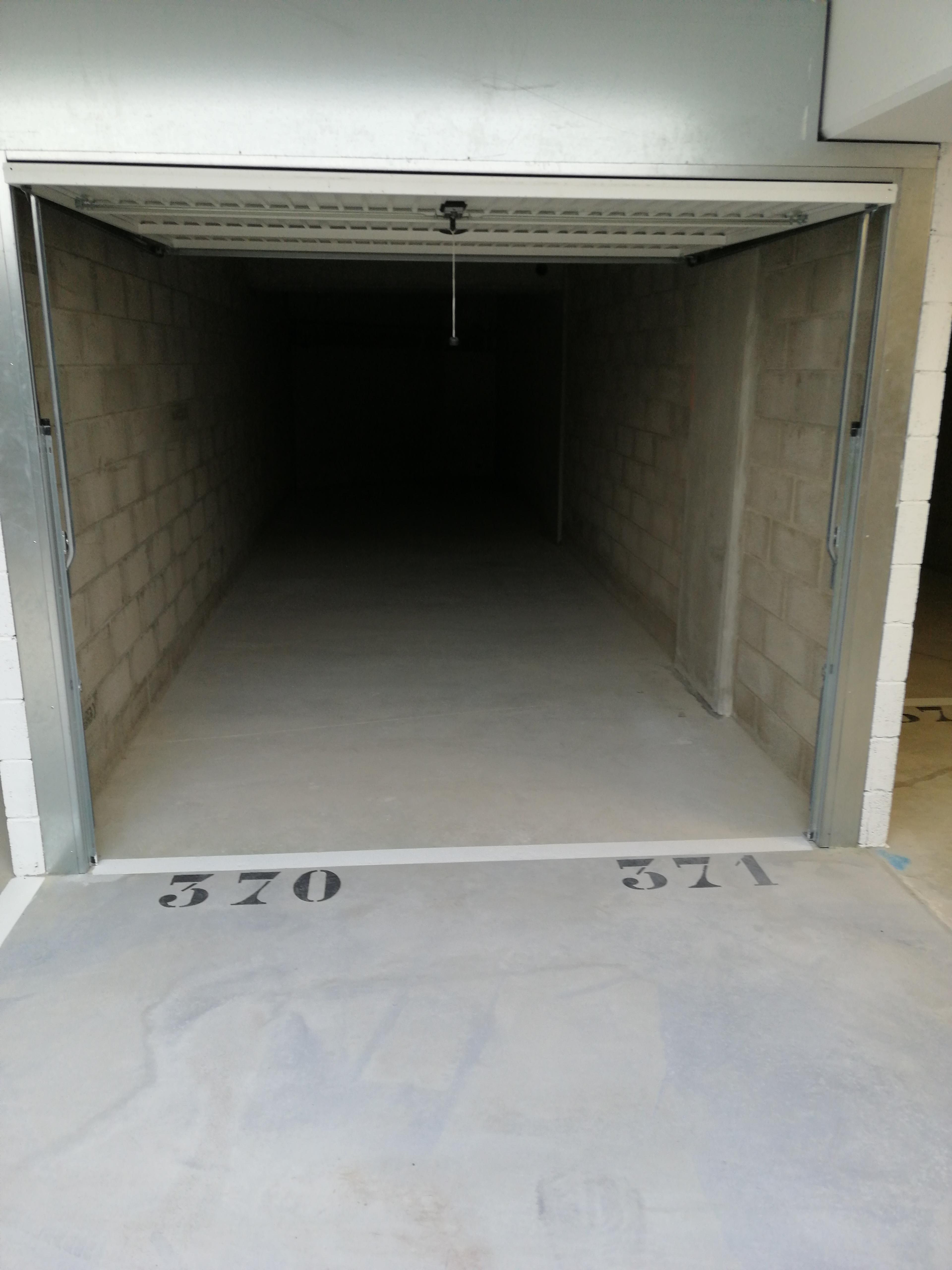 Location box neuf sur Plaisir n°400-401
