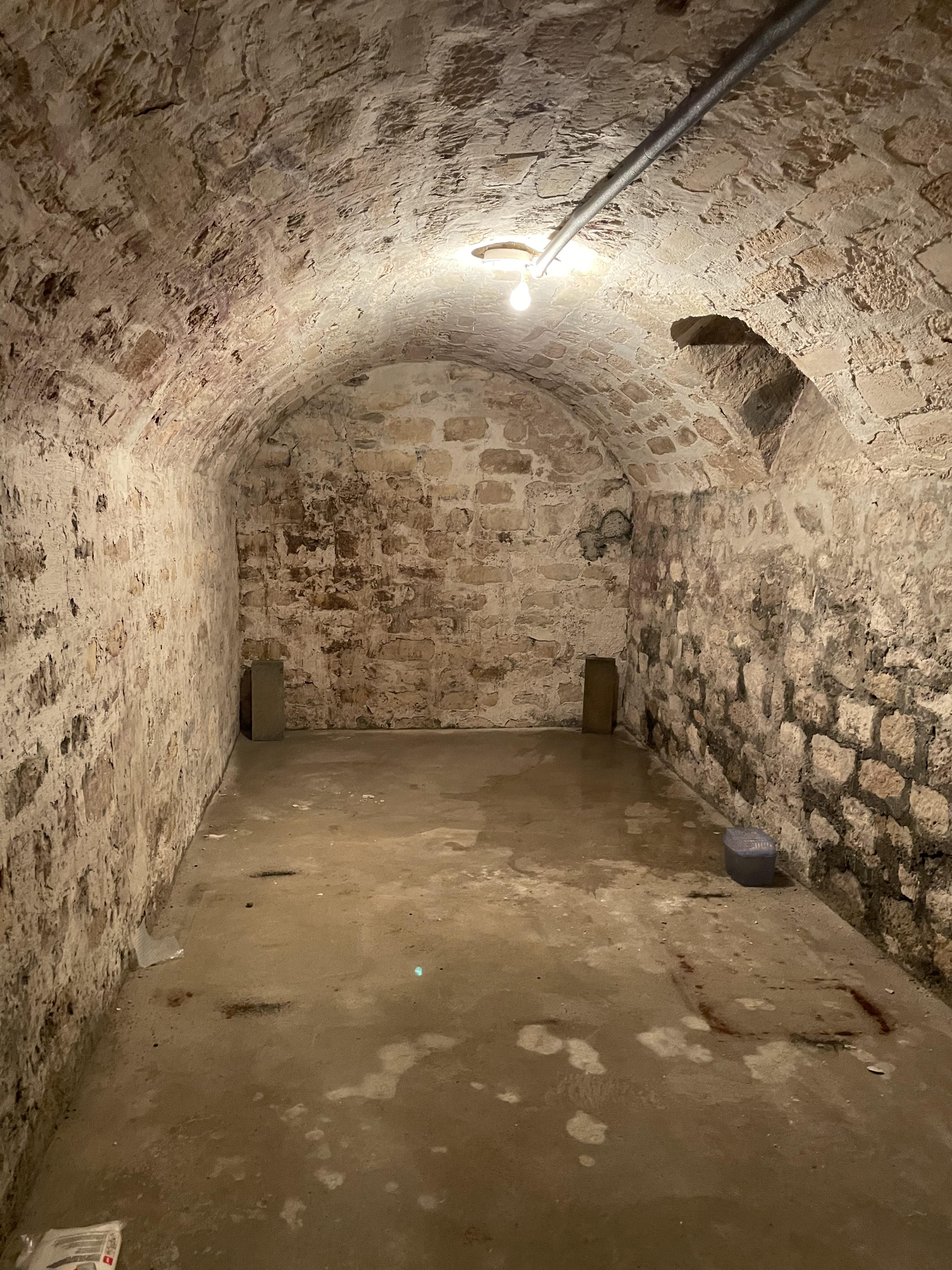 Cave voûtée 26 m2 entre Bastille et Saint