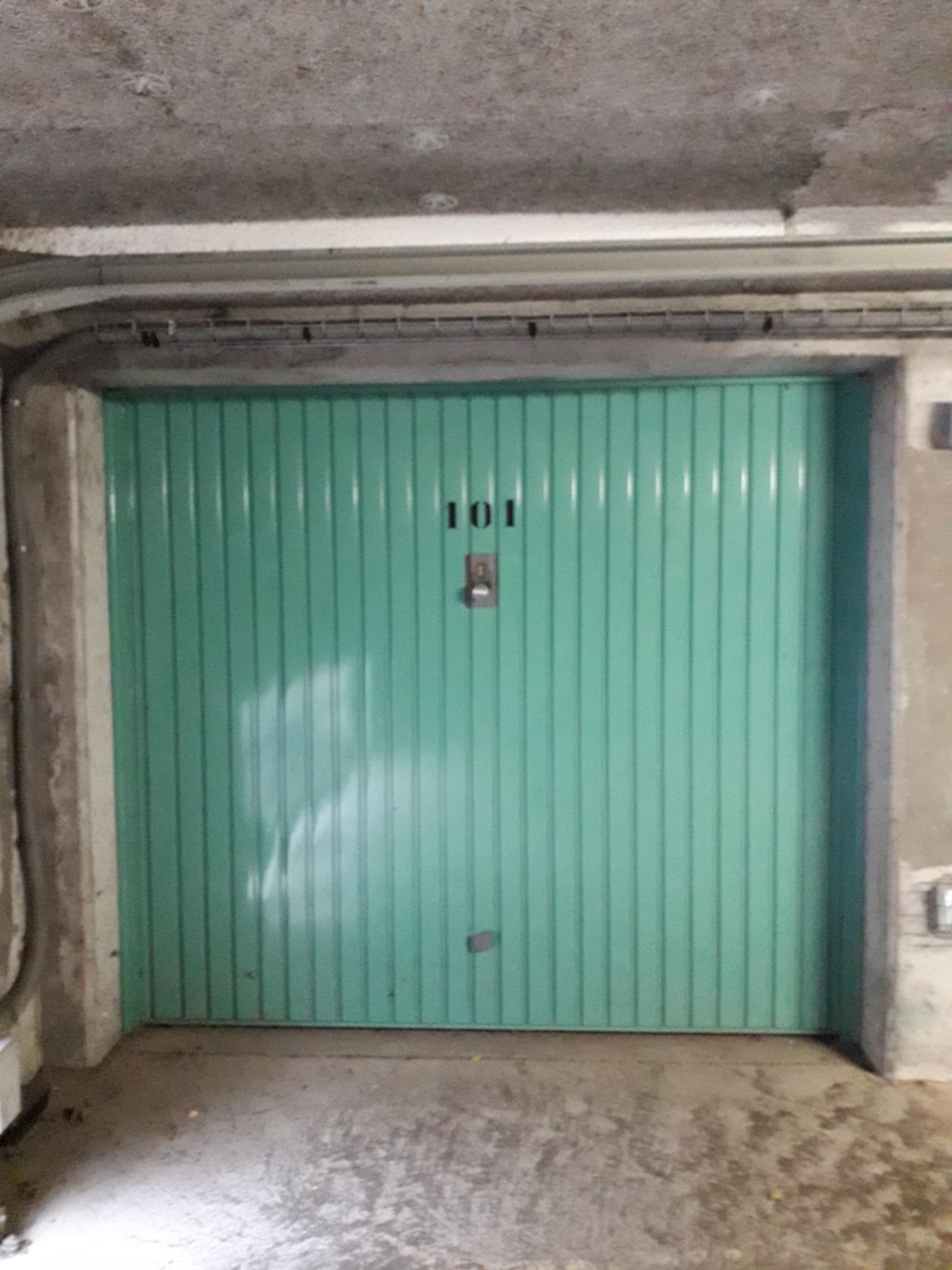 Garage en RDC couvert Les Andelys