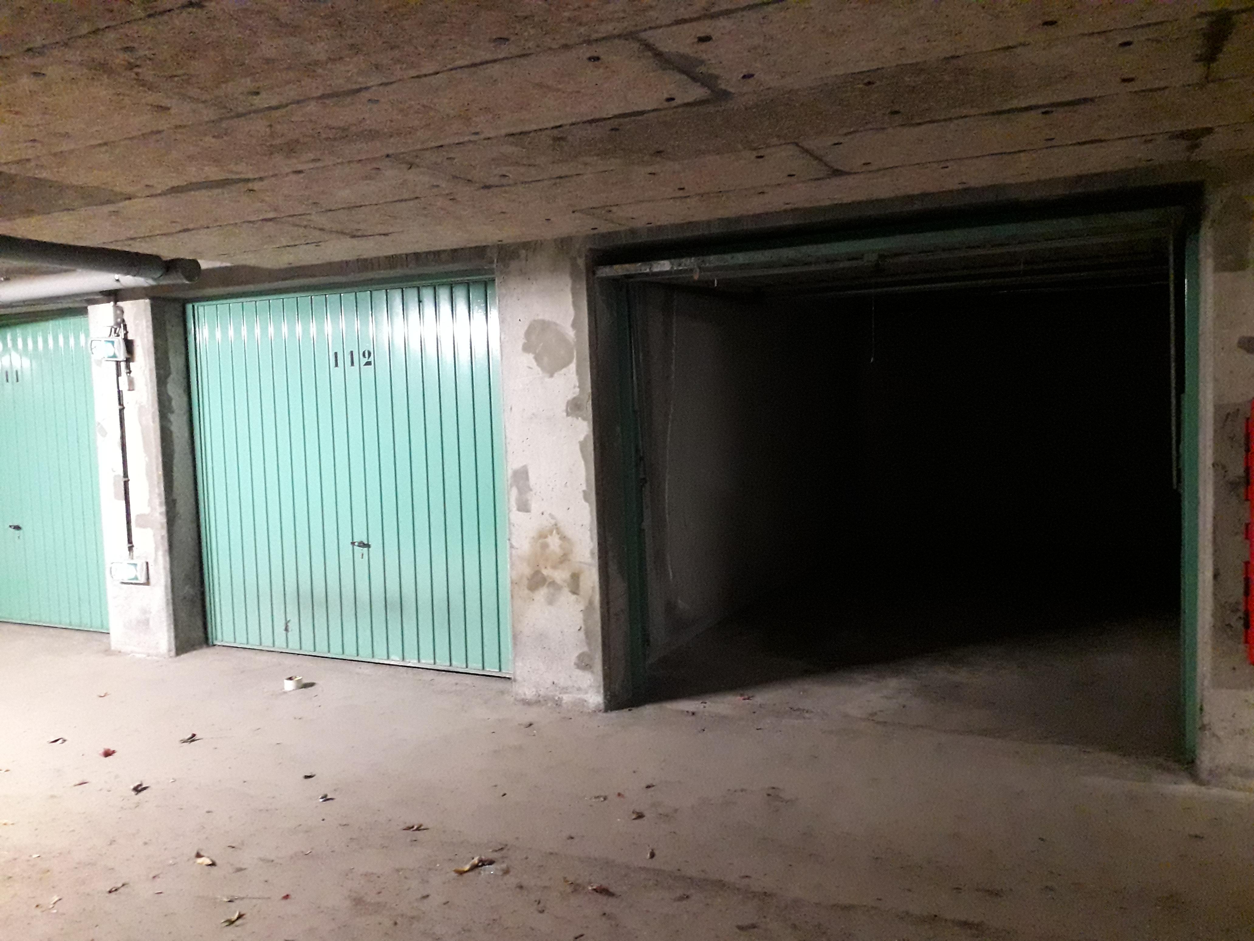 Garage sécurisé en Rez-de-chaussée couvert sur Les Andelys