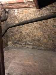 Cave saine avec gardien Paris 17ème Tocqueville -